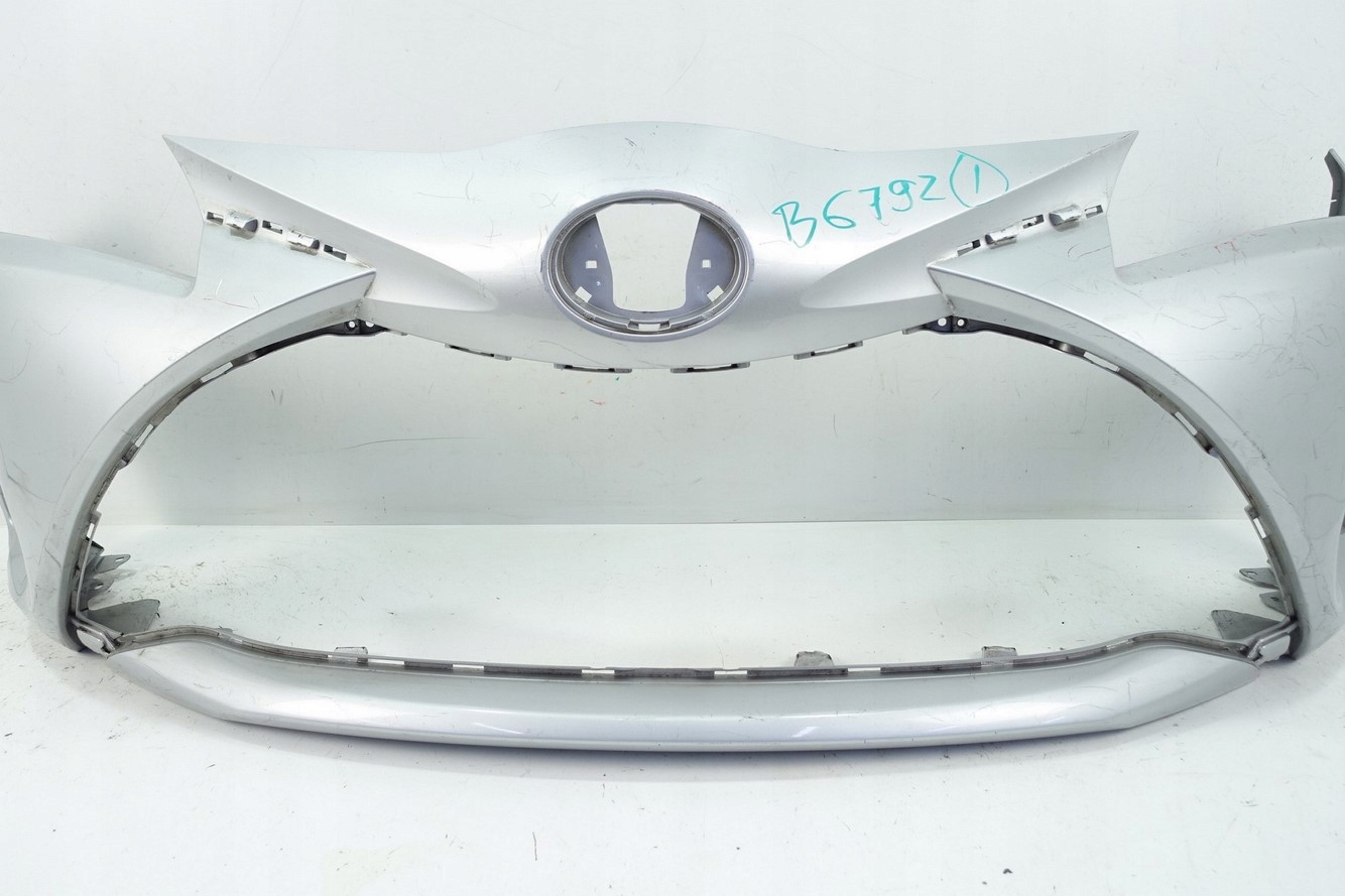 bumper front front TOYOTA YARIS III LIFT 2017