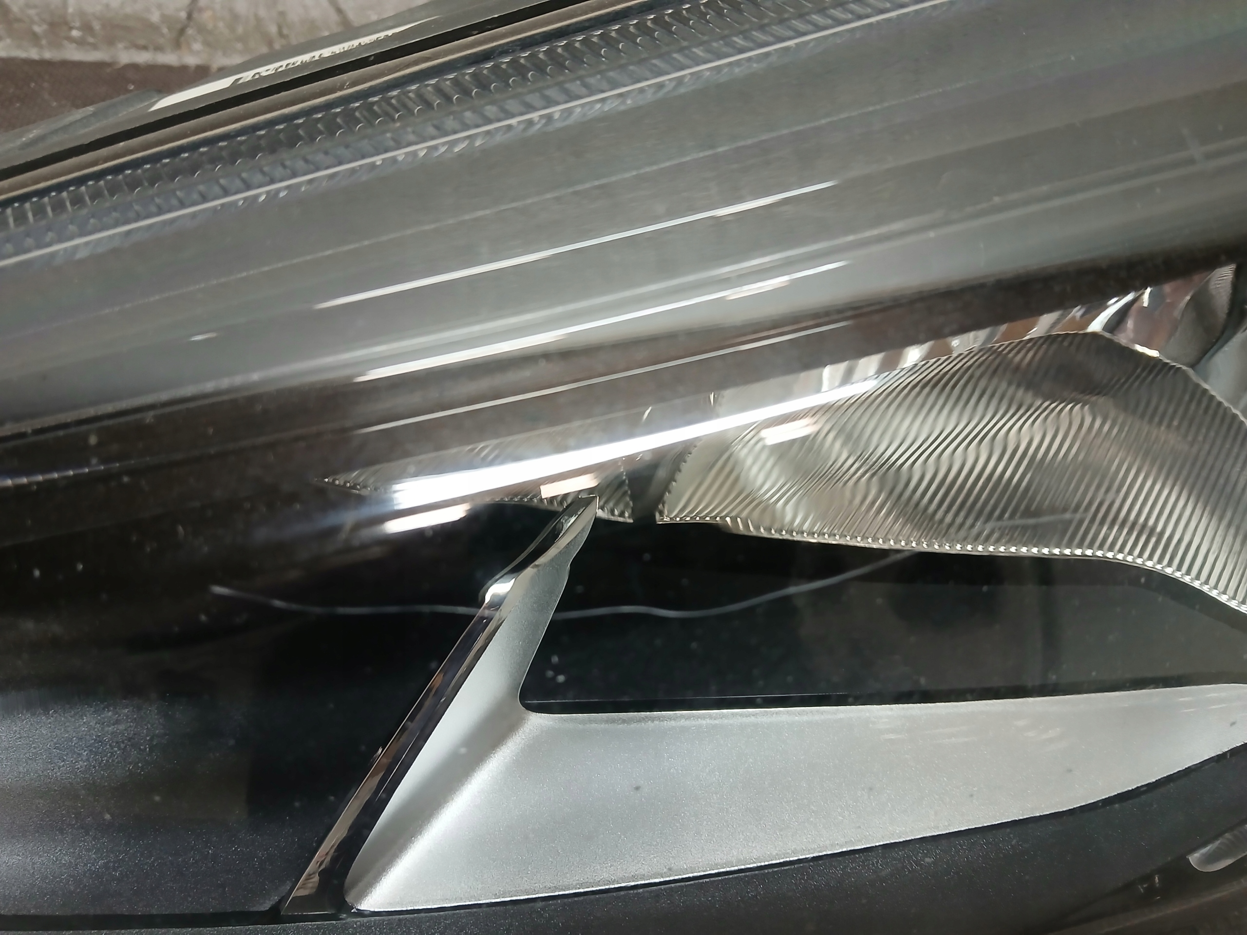 light front left FORD FOCUS MK4 JX7B-13W030-CE