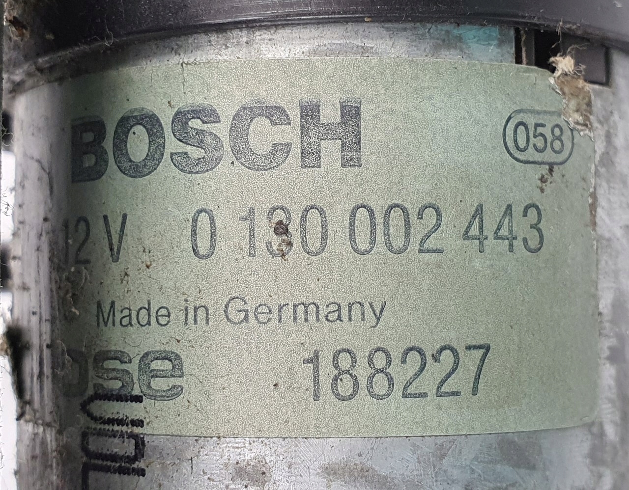 SILNICZEK FOTELA PRAWY VOLVO V70 0130002443 Part number 0130002443