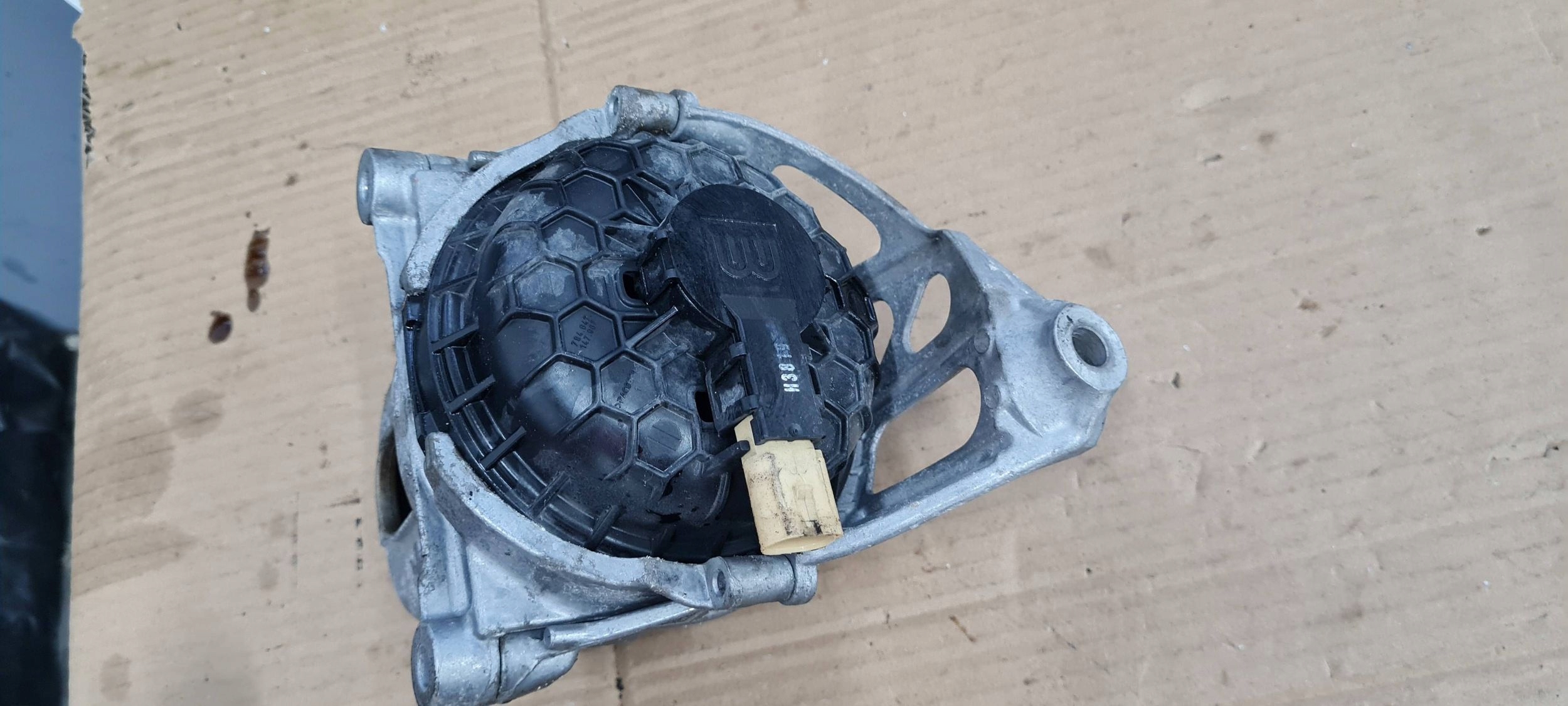 A5 8W engine mount left left front 2.0 TFSI 4M0199371FC A4 B9 8W