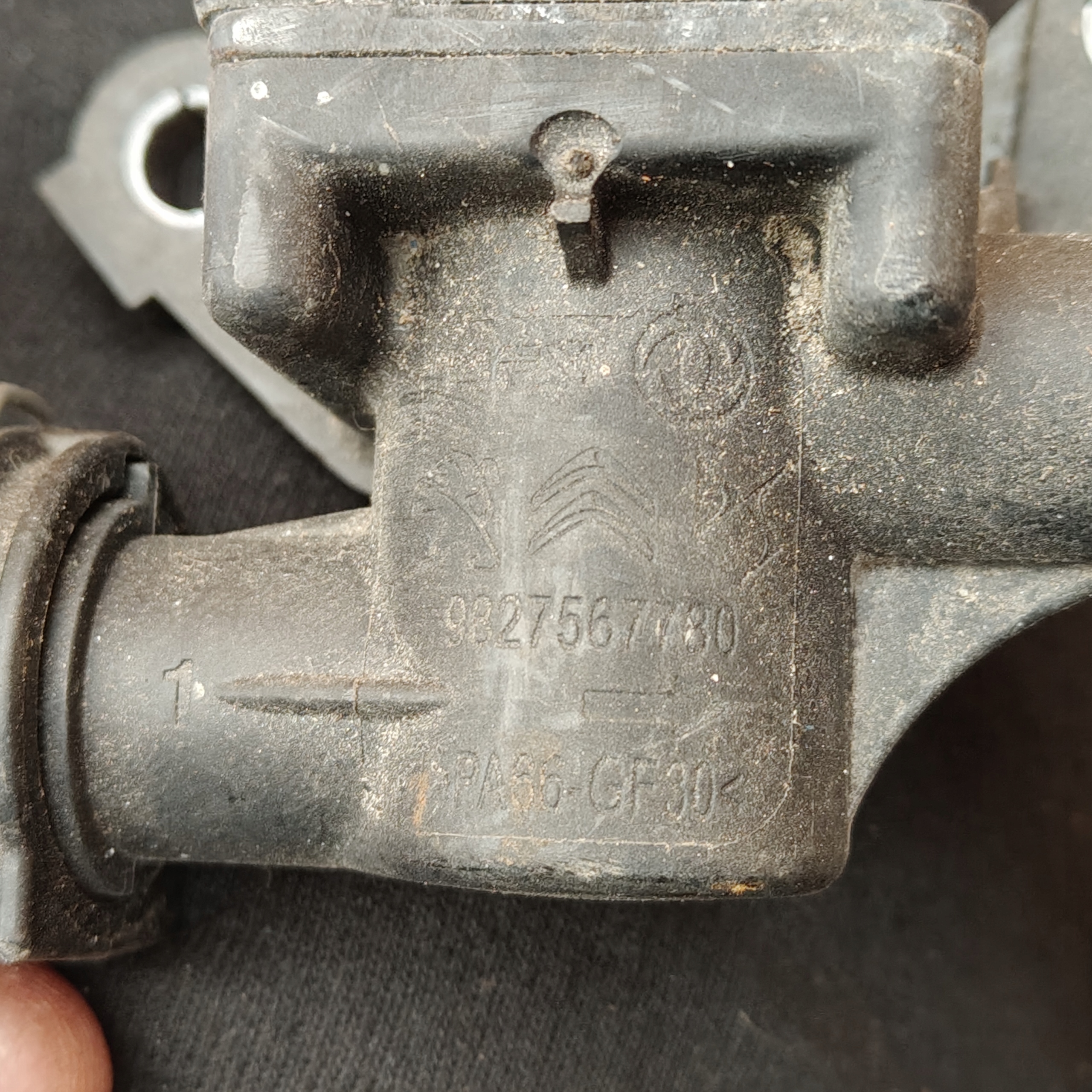 ventil pumpa vode PEUGEOT 208 II ELEKTRYK crijeva
