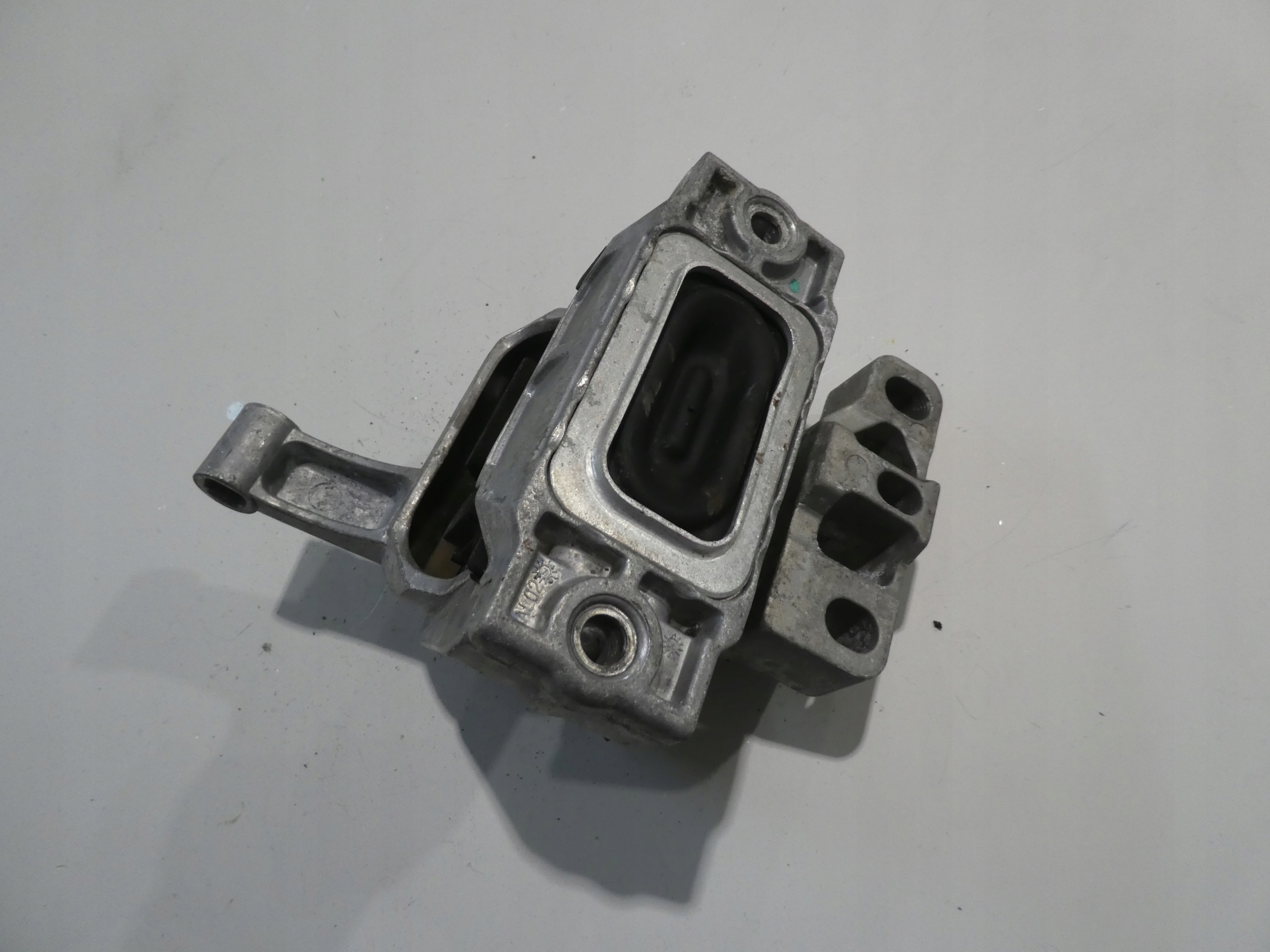 VW AUDI SKODA engine mount 5N0199262D