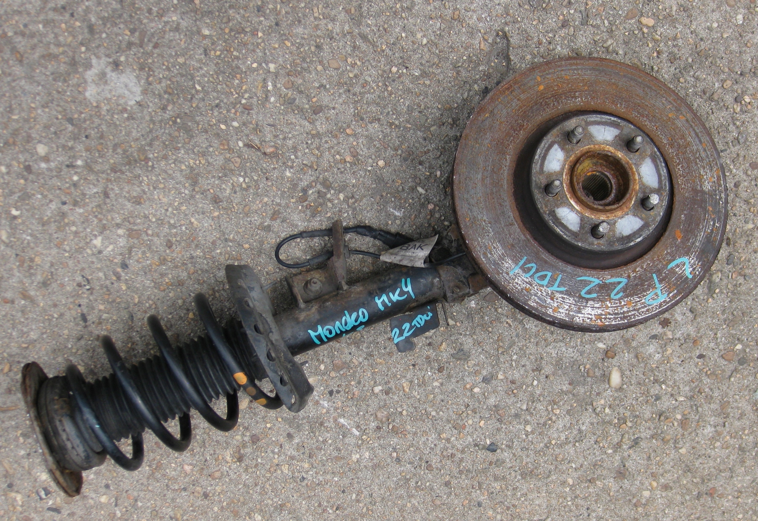 FORD MONDEO MK4 KOMBI 08R MCPHERSON links vorne