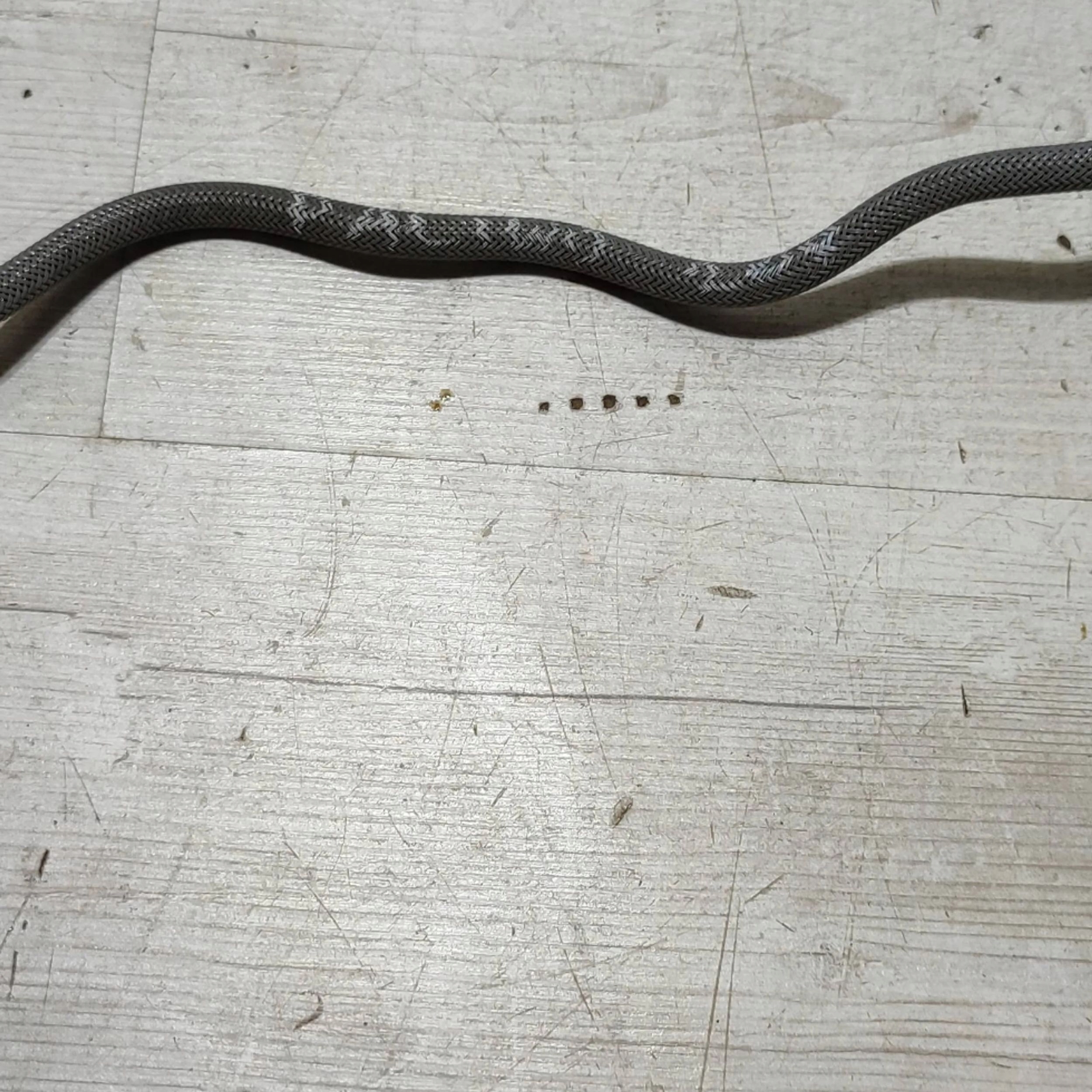 Peugeot 208 II 23r 1.2 fuel line
