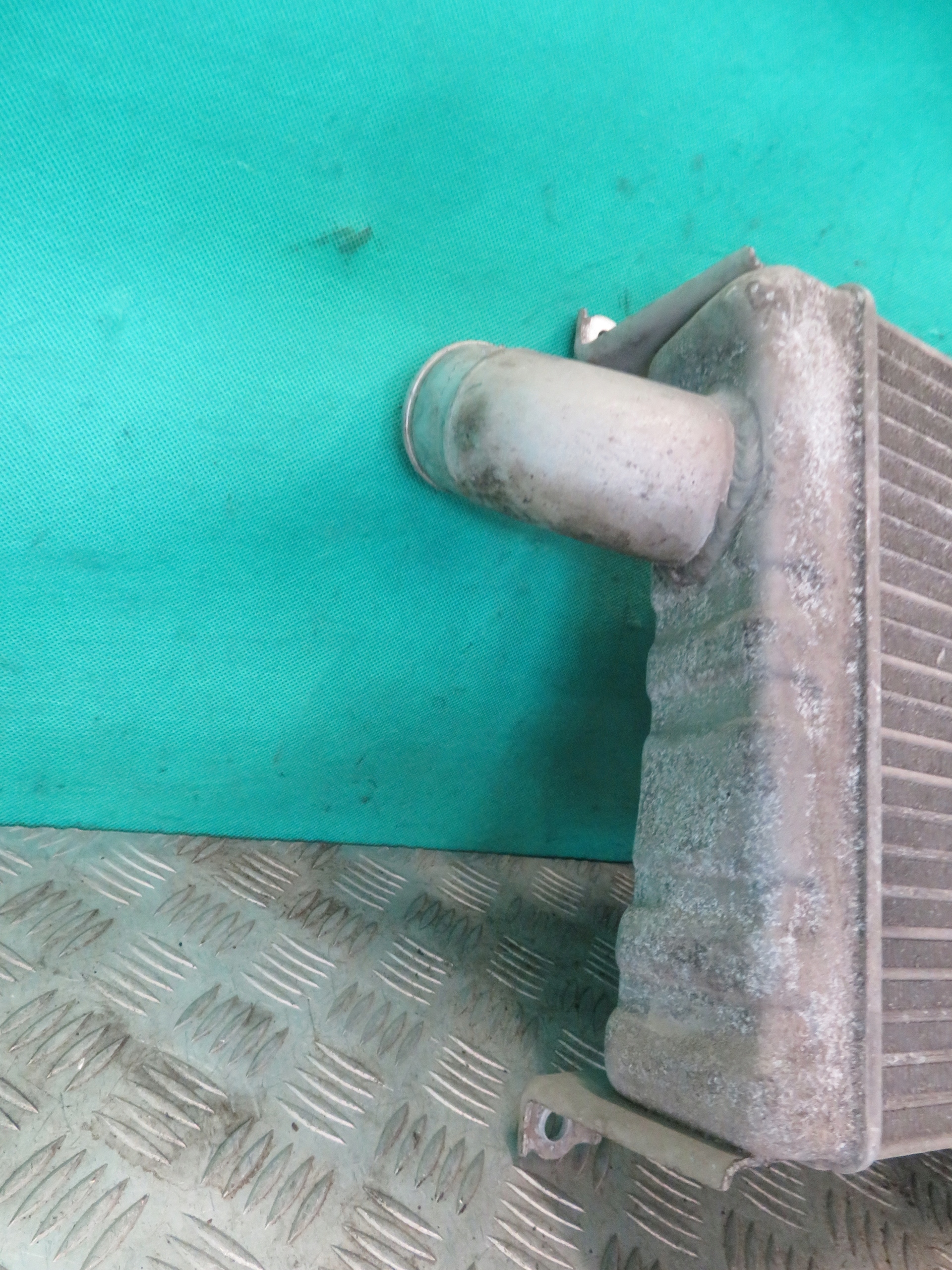 Kühler luft INTERCOOLER MITSUBISHI CANTER FUSO 3.0 21R