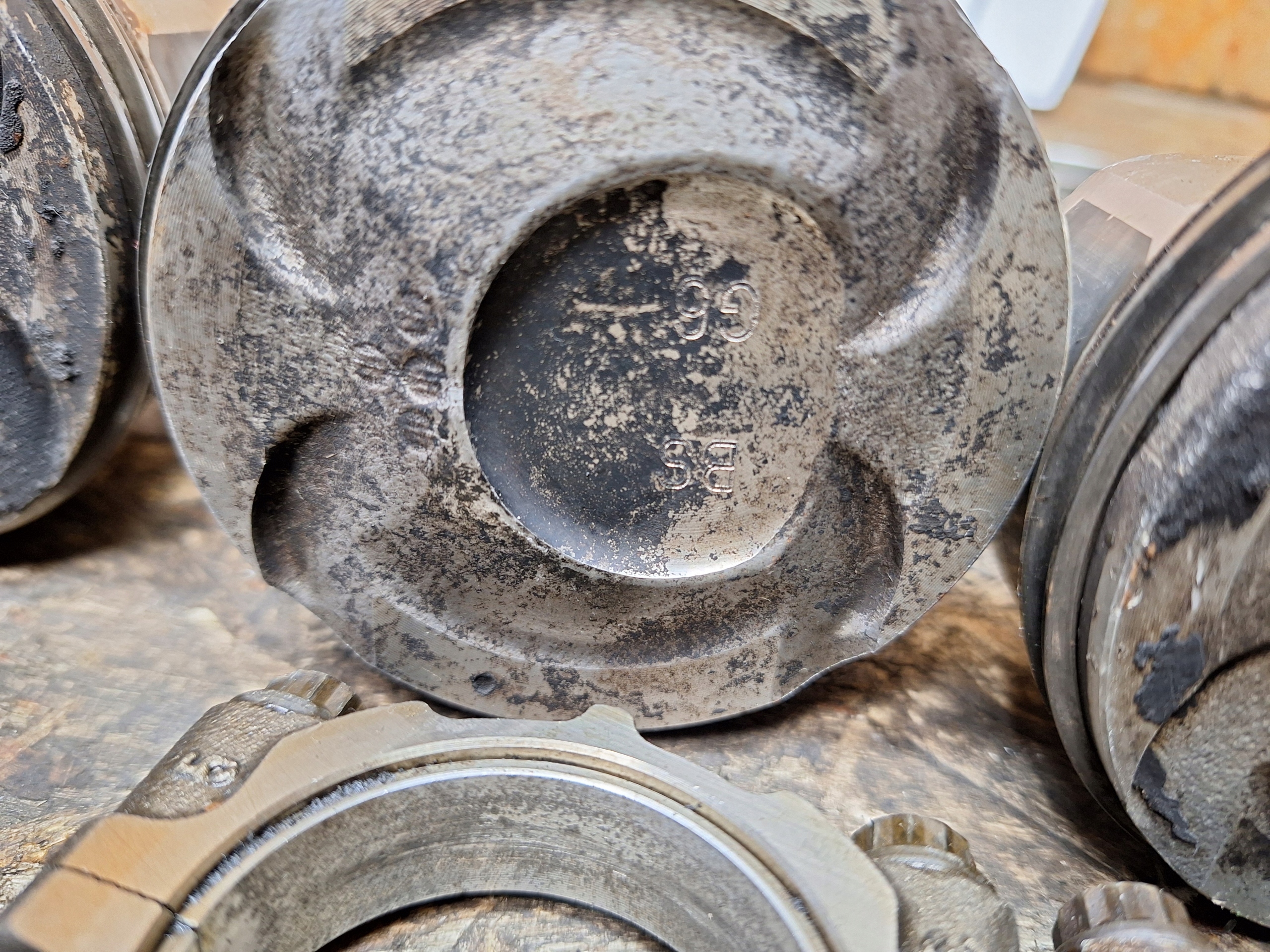 piston connecting rod KIA CEED SPORTAGE IX35 I30 1.6 GDi G4FD