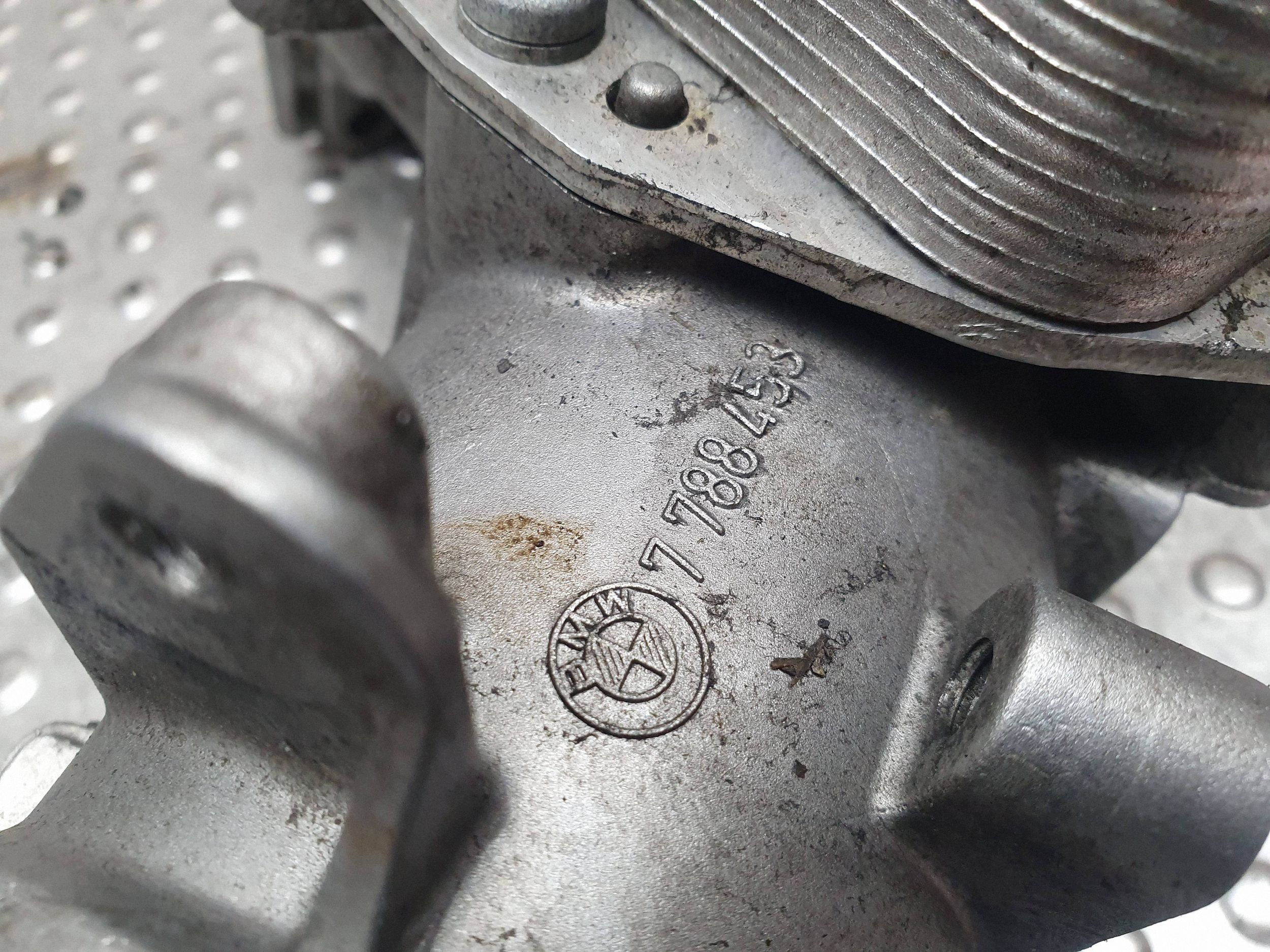 cover of a filter, oil 7788453 BMW E91 E90 E60 E61 X5 E70 E53 E65 3.0 D M57