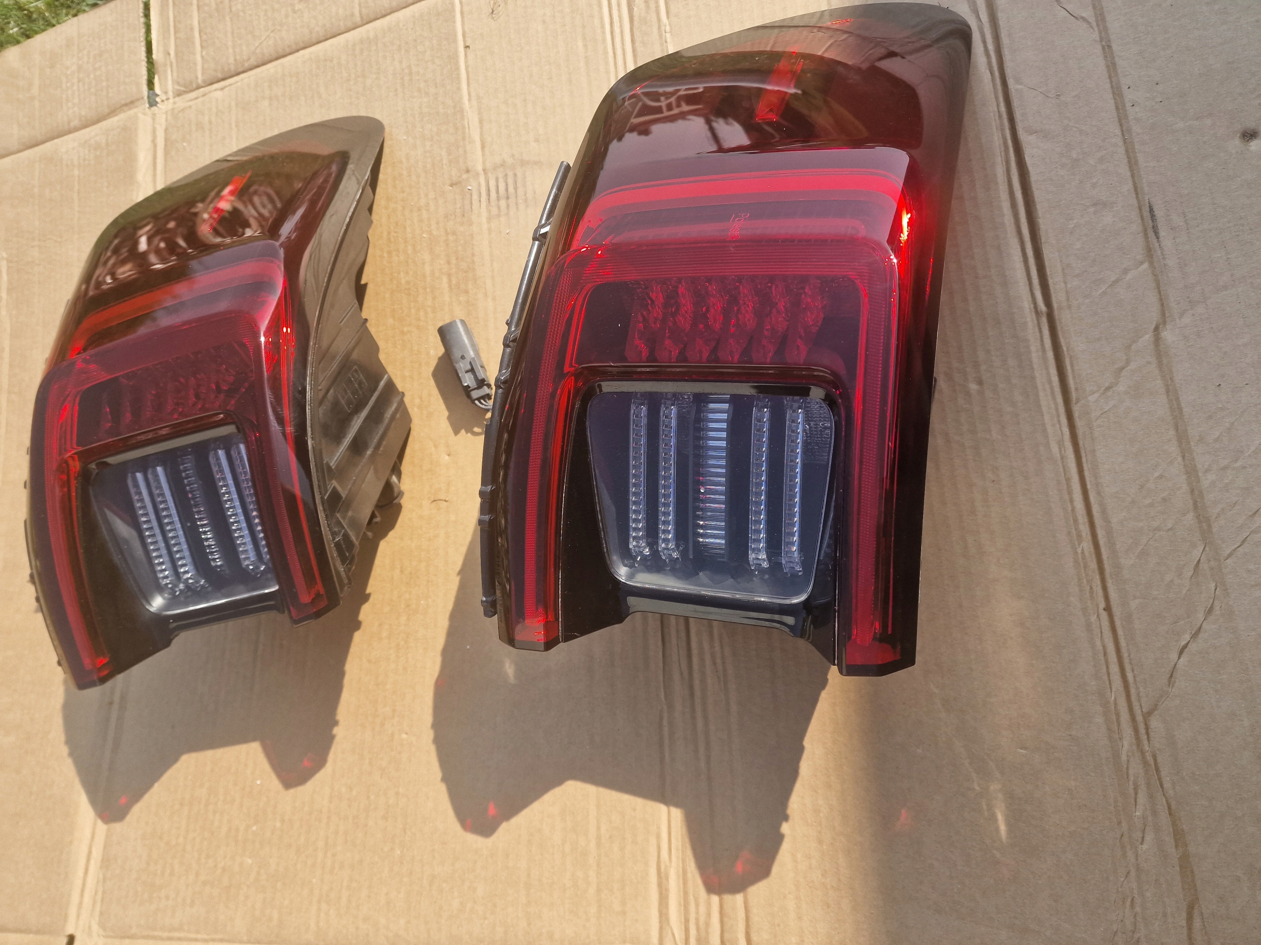 VOLVO POLESTAR 2 II left light rear part rear LED 31108940
