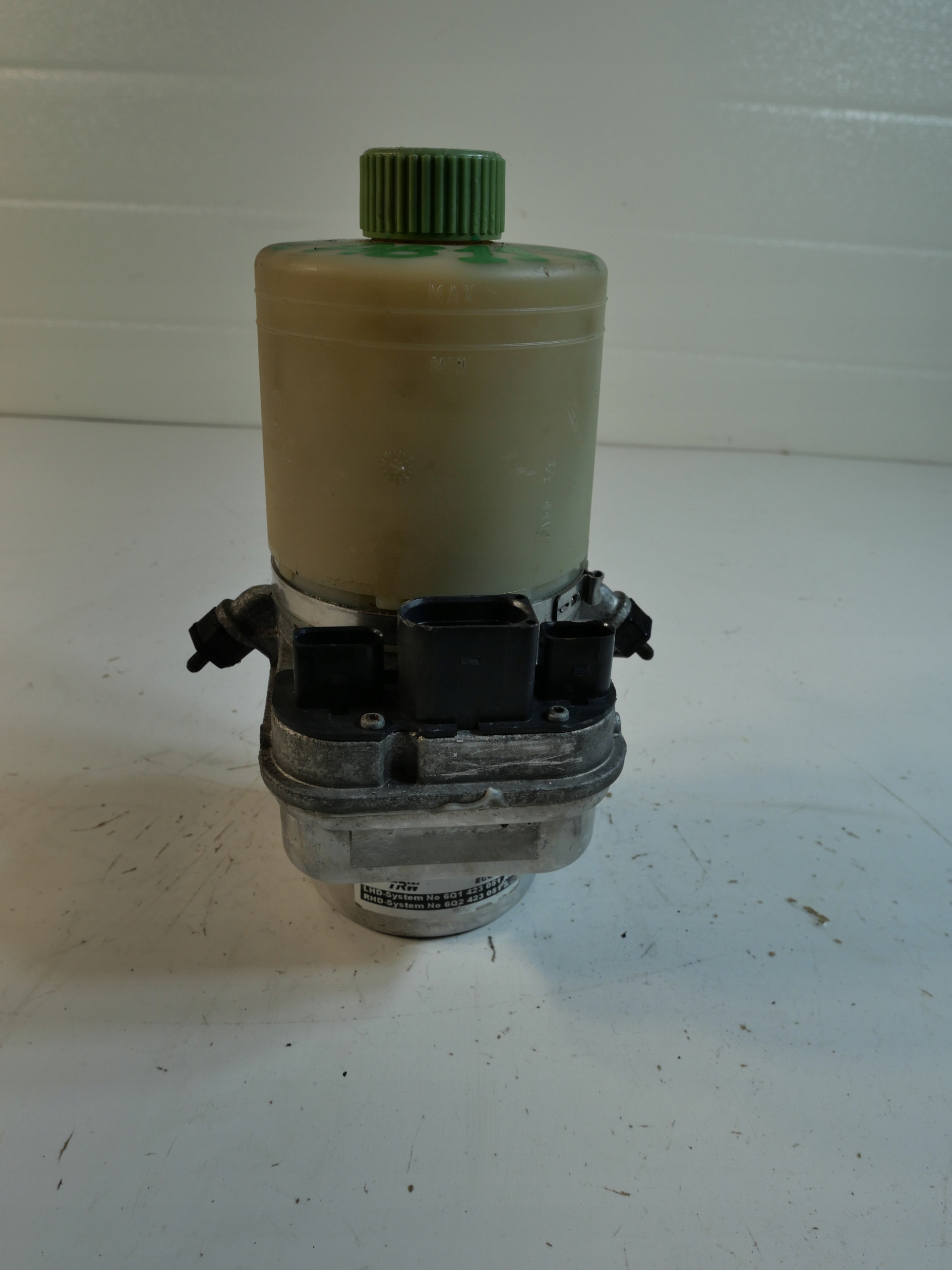 servo pump SKODA VW AUDI SEAT 6Q0423156Q