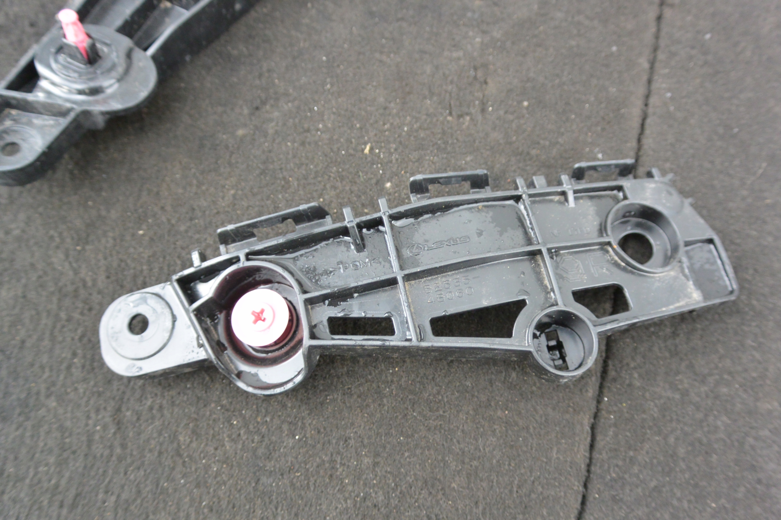 bumper bracket front right left LEXUS RX V 22