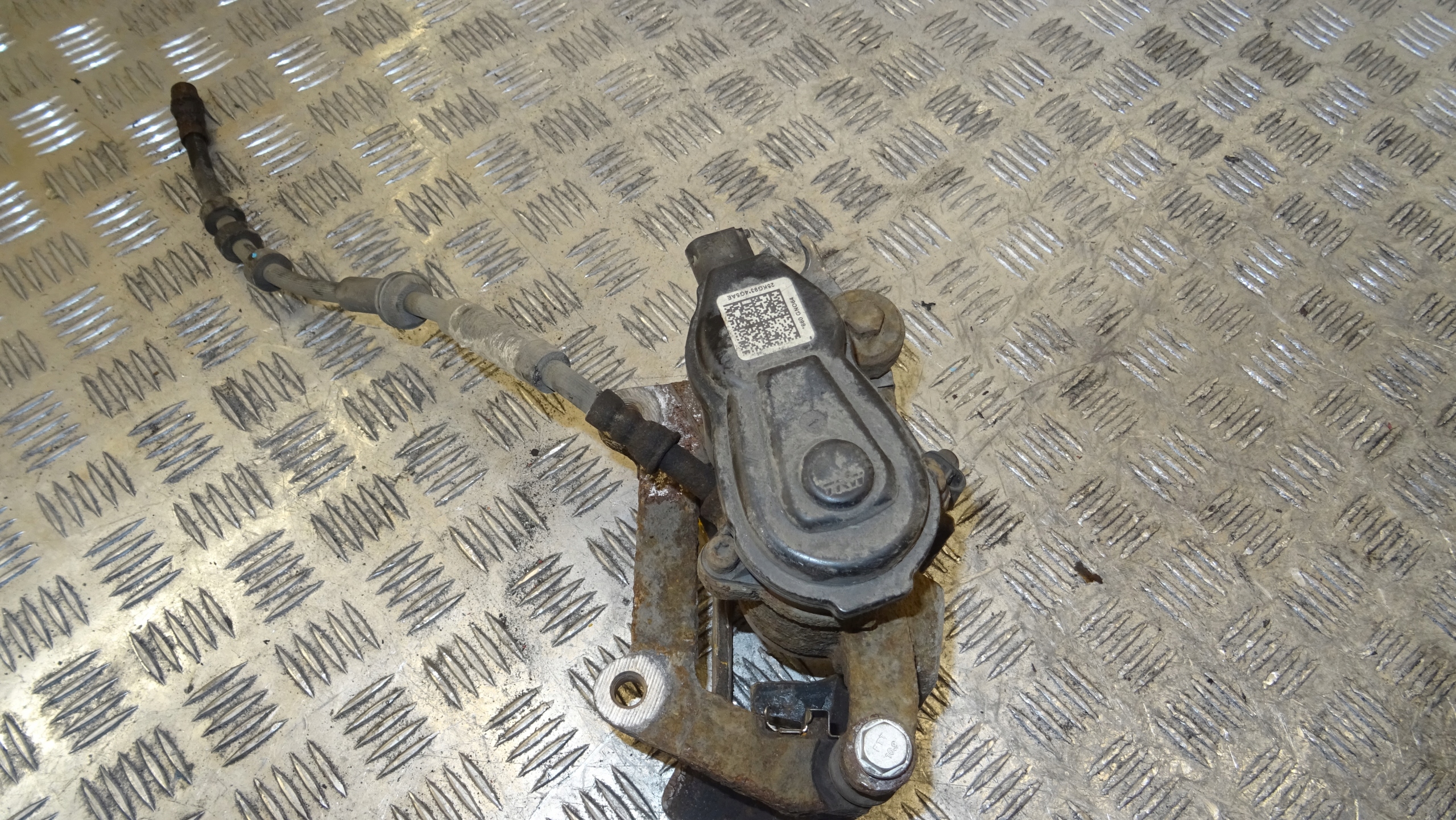 Audi A6 C7 4G 660GNO64 rear part left calipers