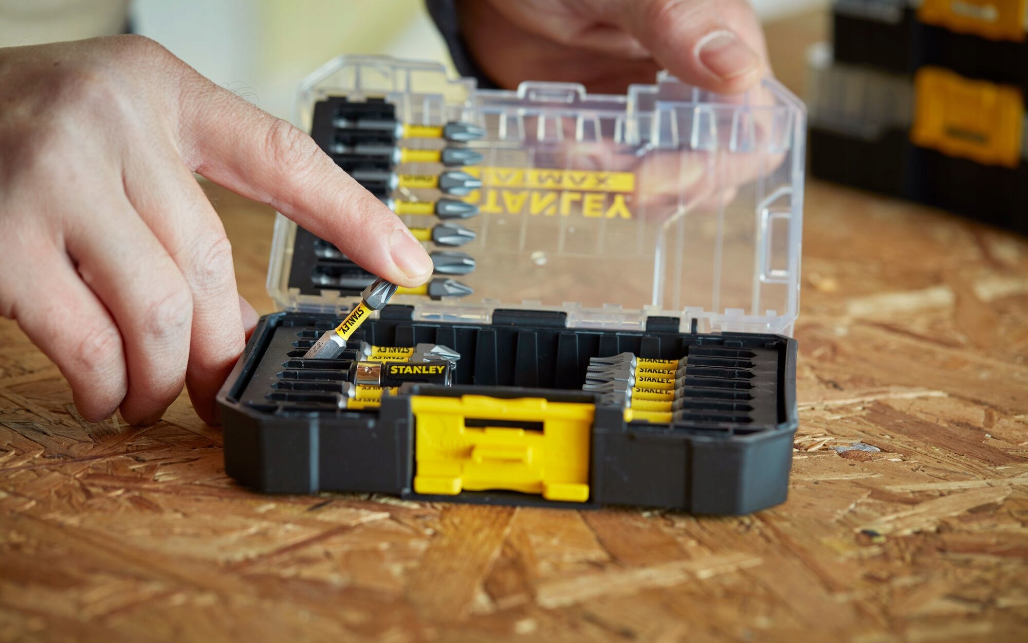 Zestaw bitów końcówek udarowych wkrętarskich 1/4" 55el Stanley STA88559 Marka Stanley