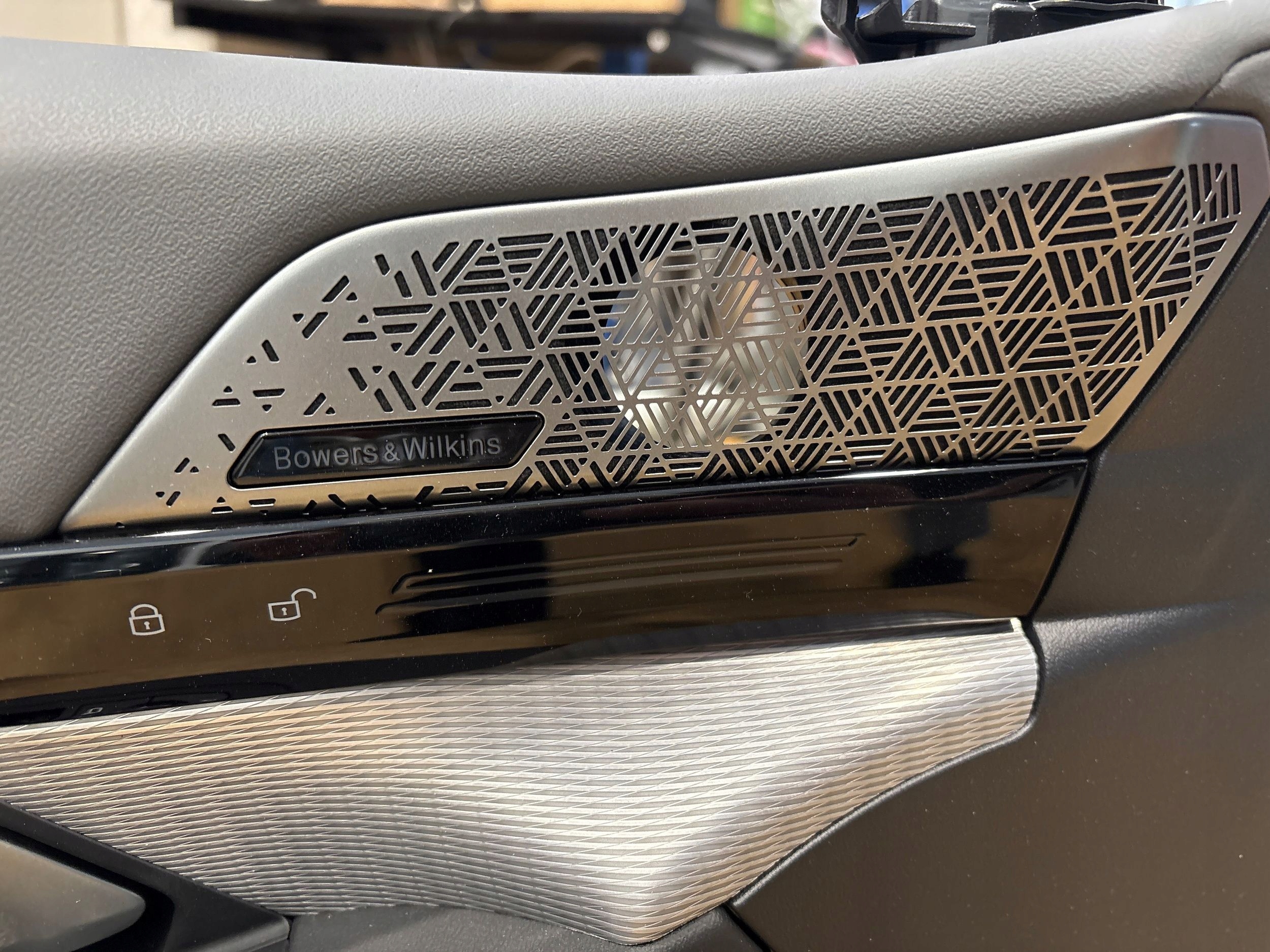 BMW 5 G60 кресла диван Салон средний