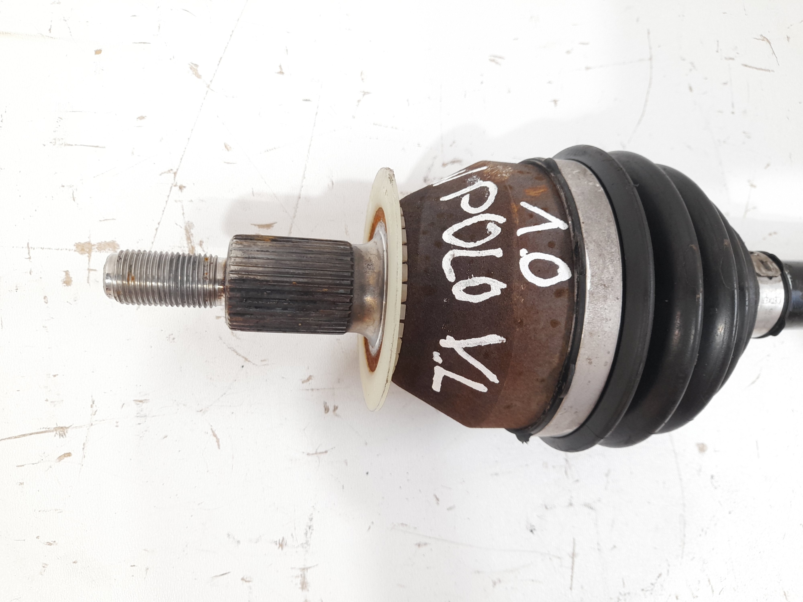 VOLKSWAGEN POLO 2G semi-axis front left 1,0 TFSI (A55)