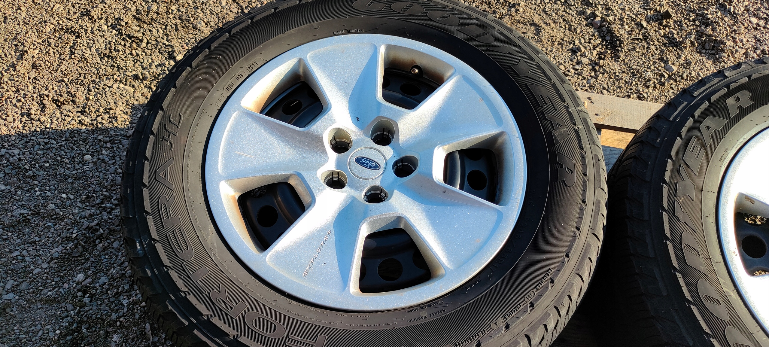 wheels wheel disc stal Ford Explorer 17" 2011