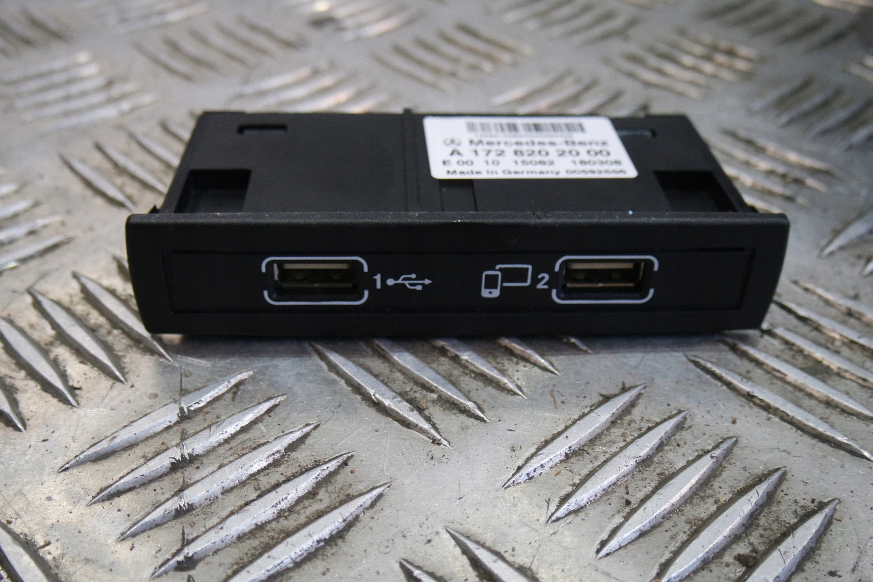 Модуль USB разъем MERCEDES W463 A1728202000
