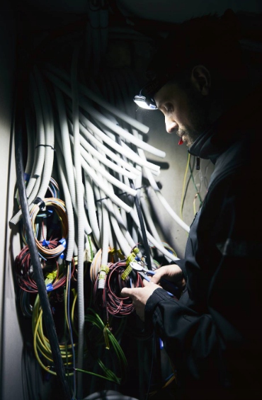 Latarka czołówkaLAMPA CZOŁOWA RA90 IP65 MARELD Gleam 600 RE 690000336 Marka Mareld