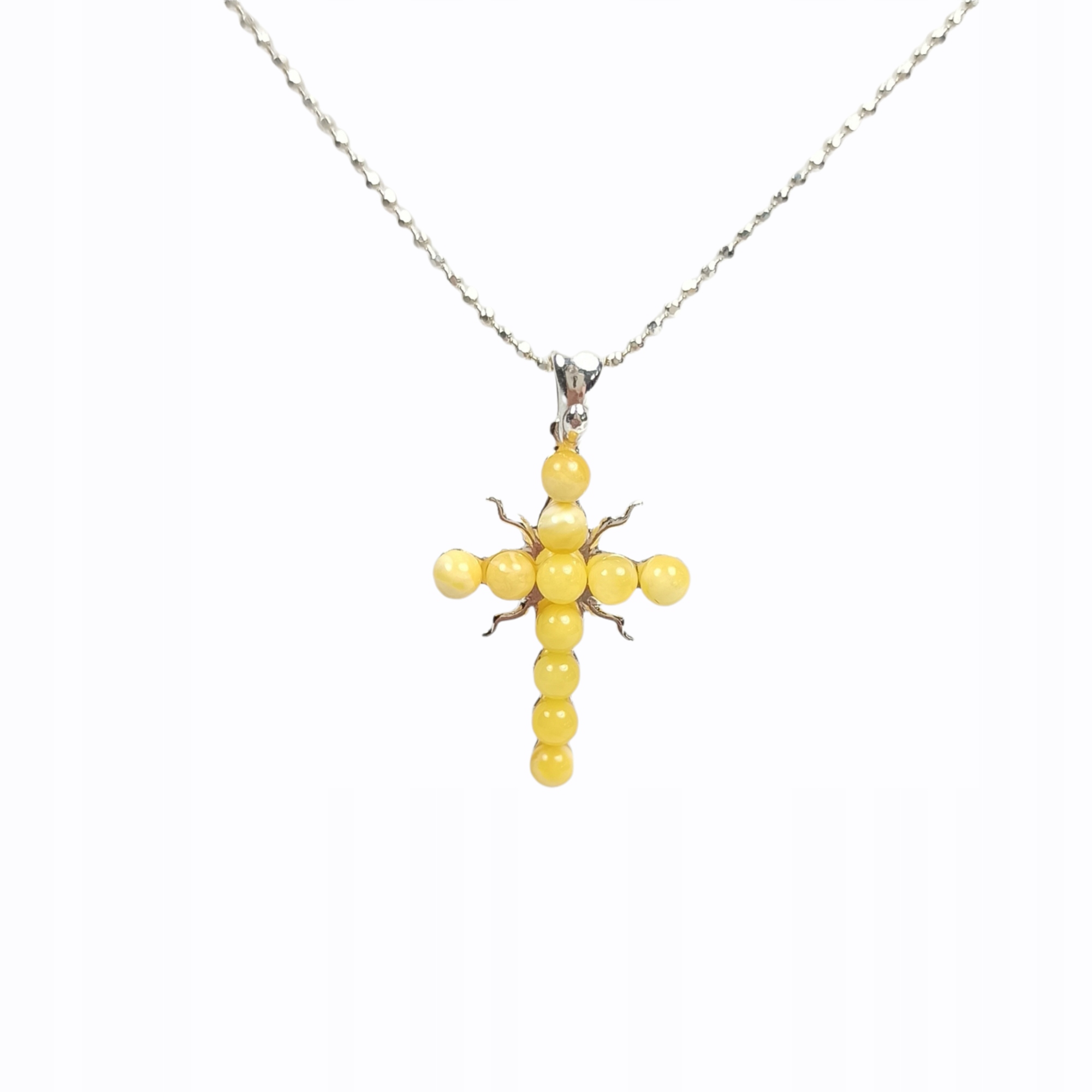 Stříbrný Přívěsek S Křížkem A Světlým Jantarem