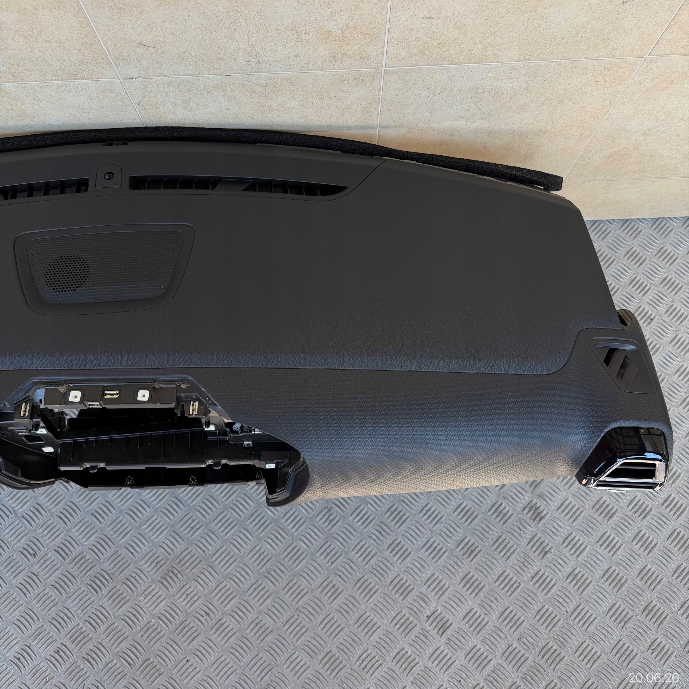 dashboard complete airbag console tension belts cockpit CITROEN C4 III 2022 ROK