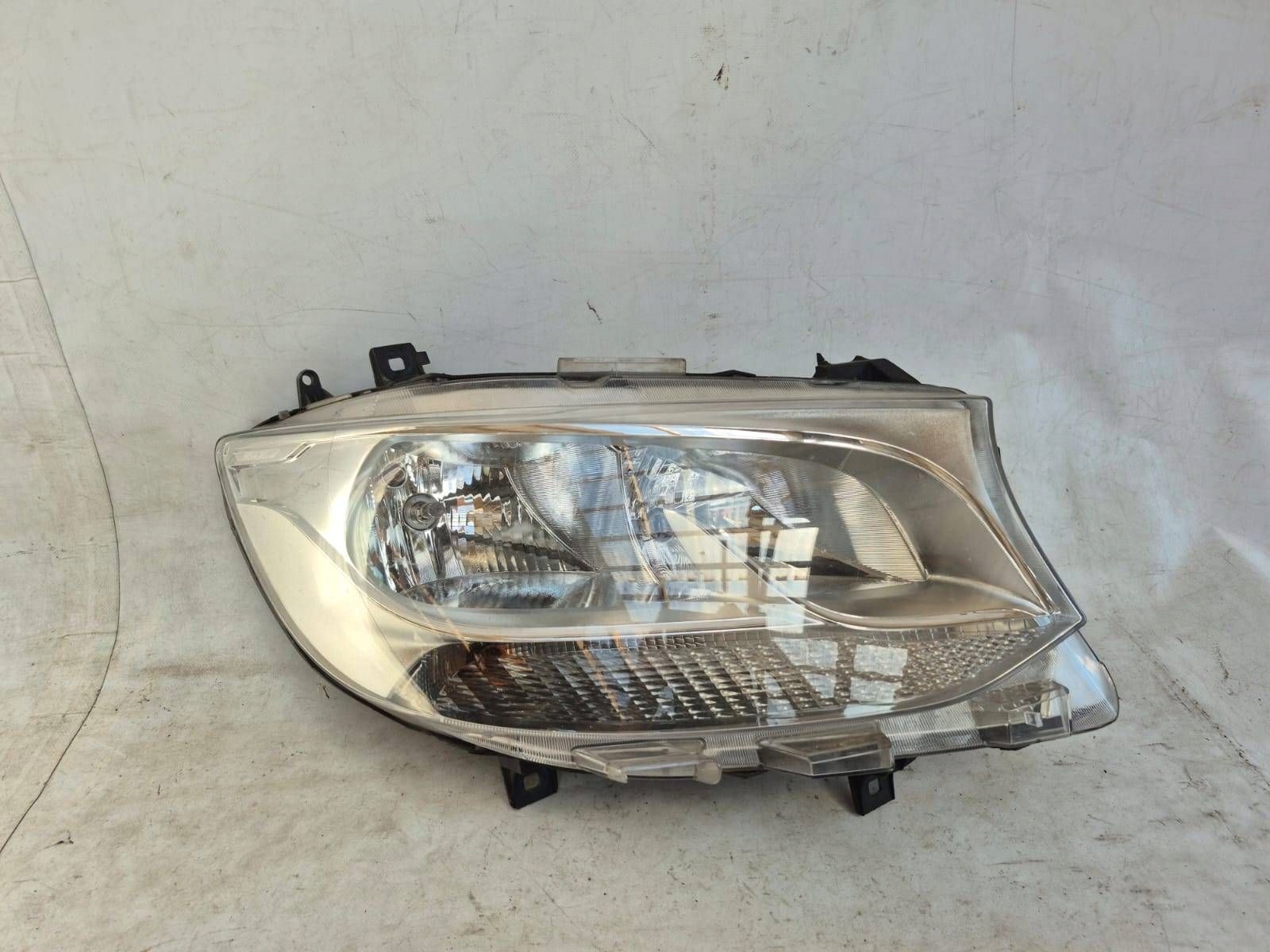 MERCEDES SPRINTER W907 910 18- light right front front