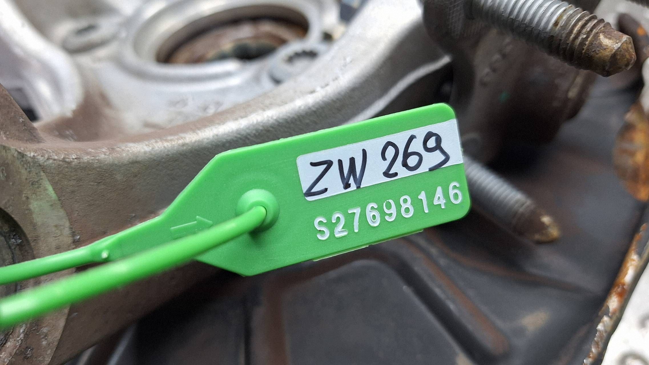 otoč třmen levý předek 3C0407257G SHARAN ALHAMBRA 7N PASSAT B6 B7 CC
