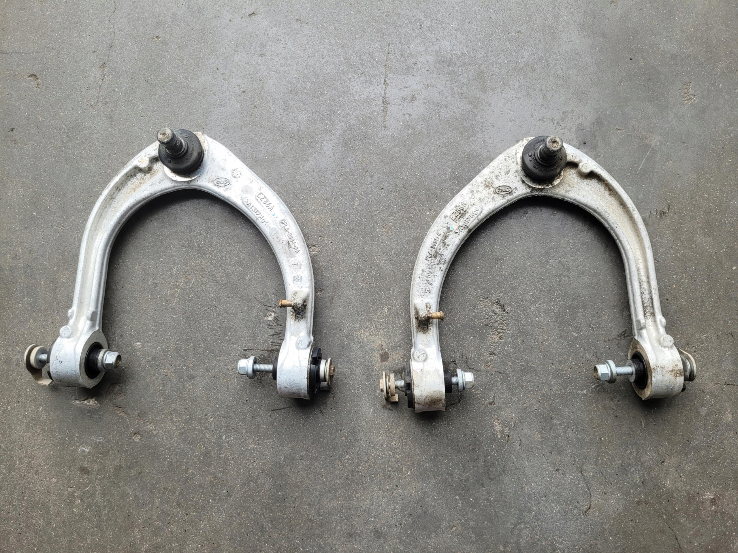 arm front front upper left right RANGE ROVER VOGUE L405 4.4 D