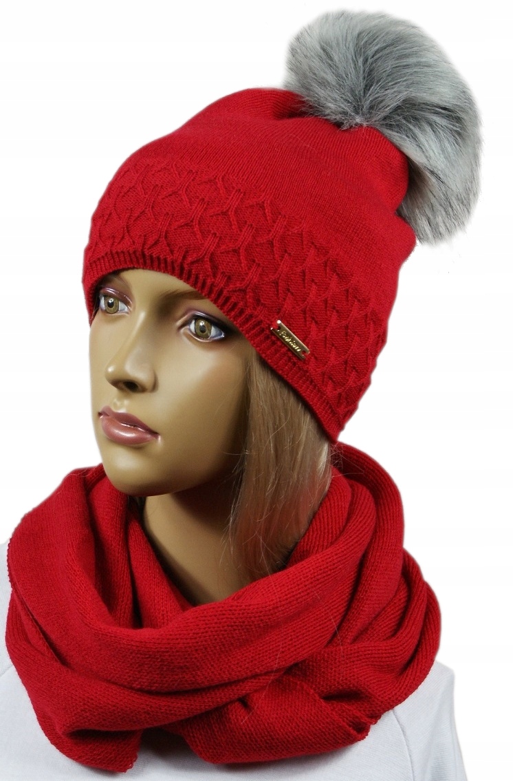 

Komplet Czapka + Komin pompon # 34