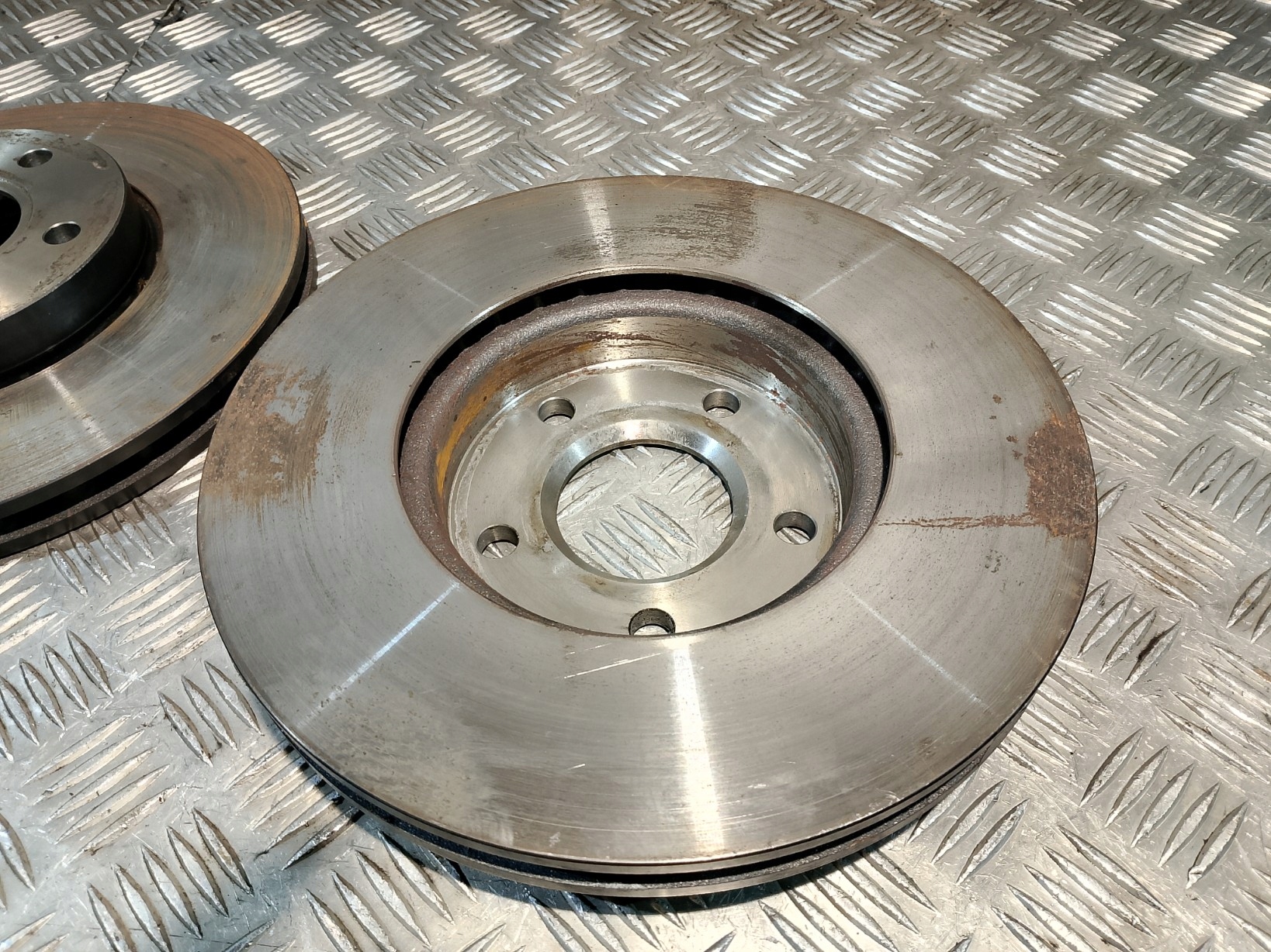 discs brake front front FORD FOCUS MK3 1.6 TDCI 116 KM TRW