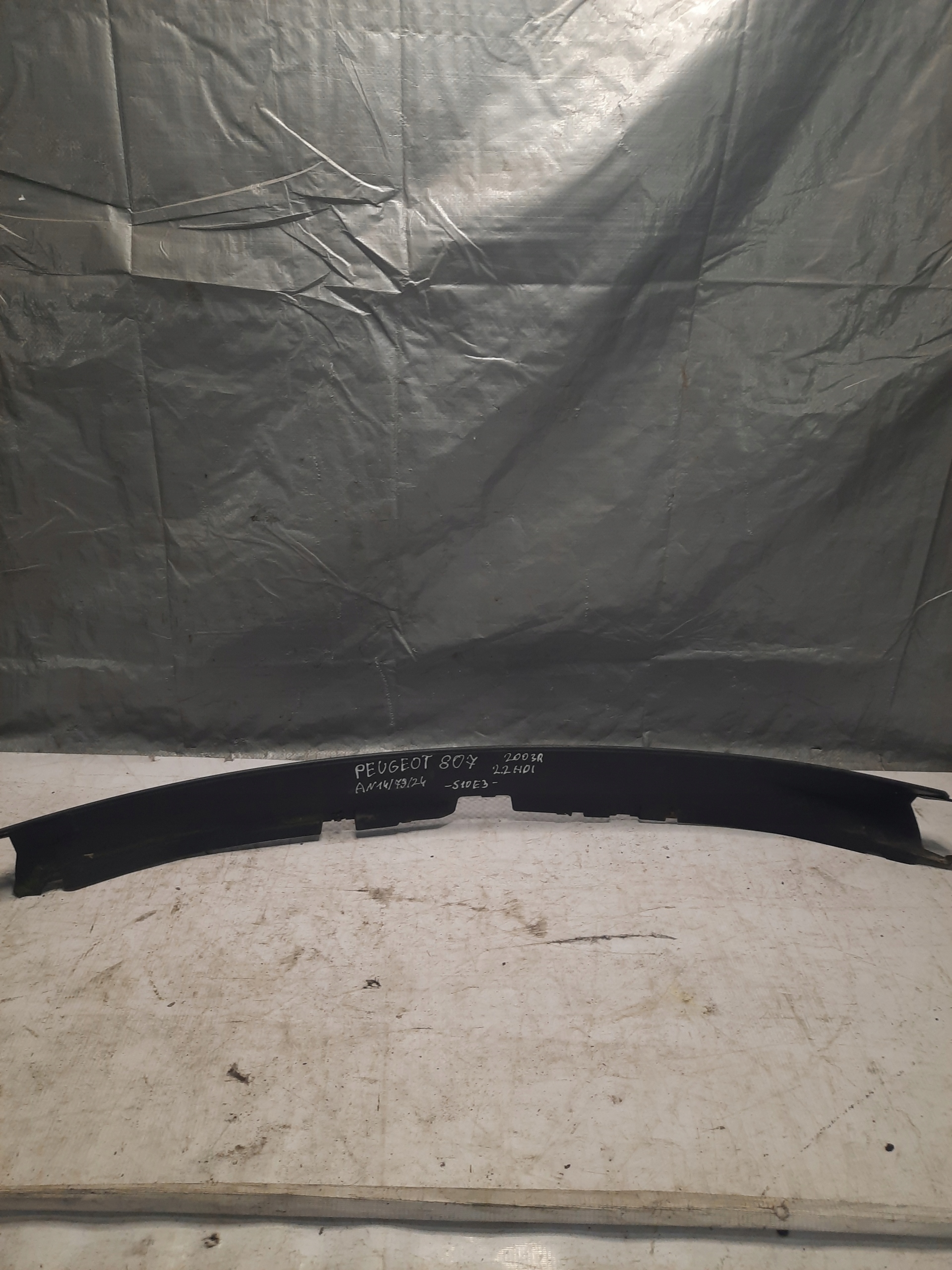 Peugeot OE 1490746077 torpedo upper