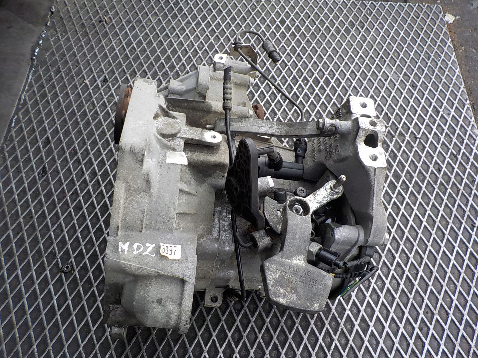 AUDI A3 II 8P 1.6 TDI Getriebe MDZ
