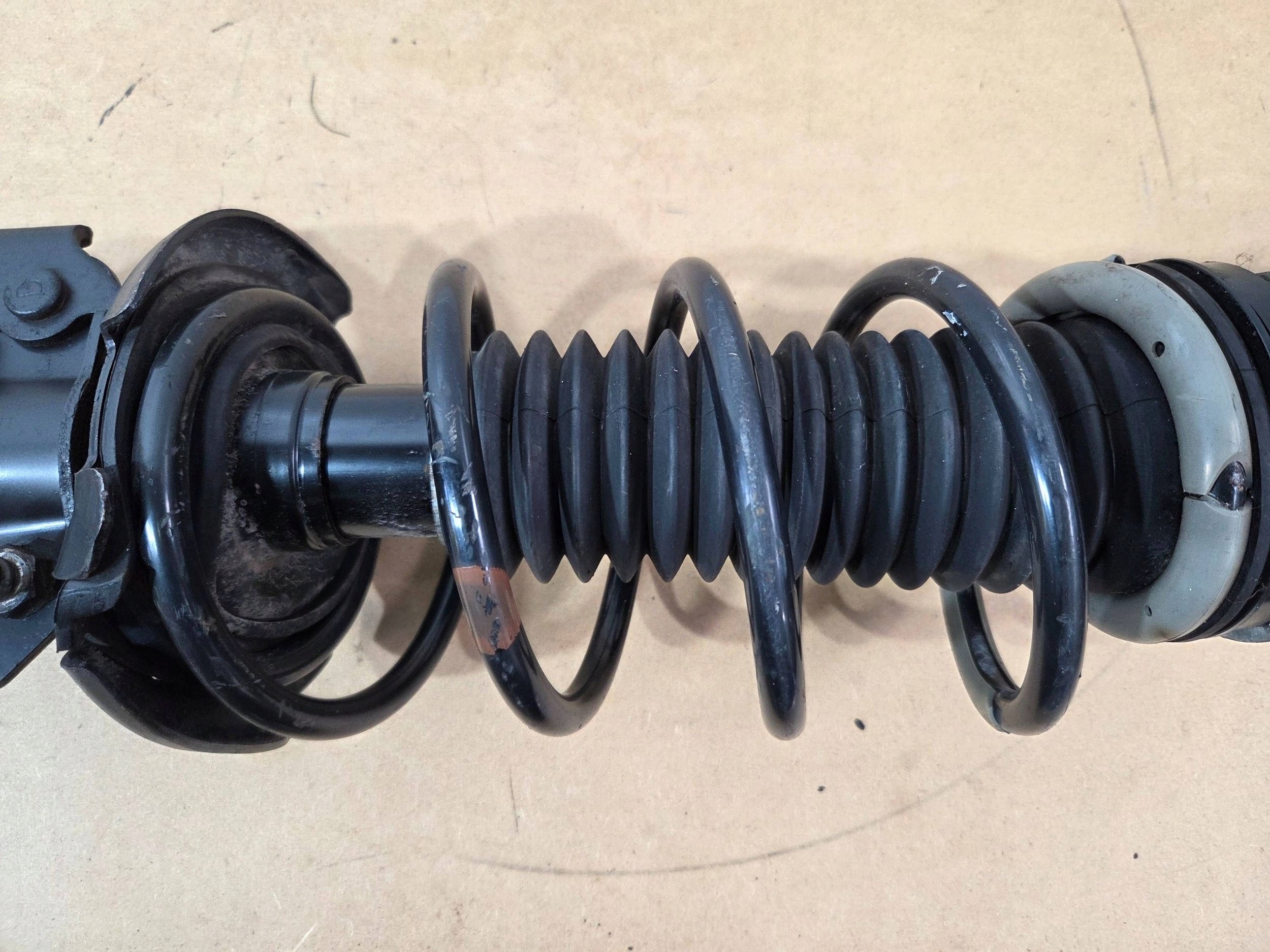Mazda 2 shock absorber front right 2007-2014 (F727)