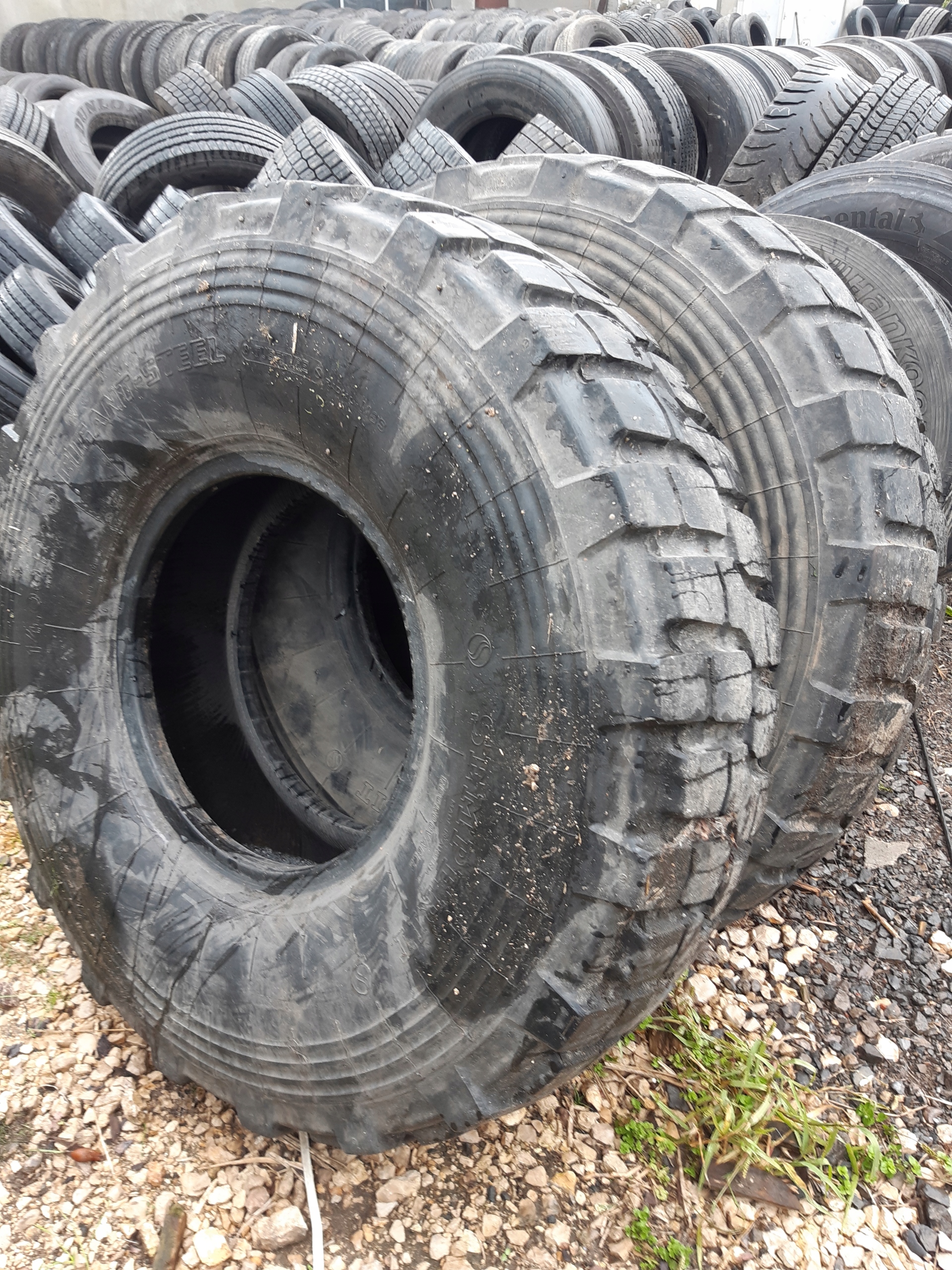 14.00R20 Semperit Gigant Steel opony Szerokość opony 14.00