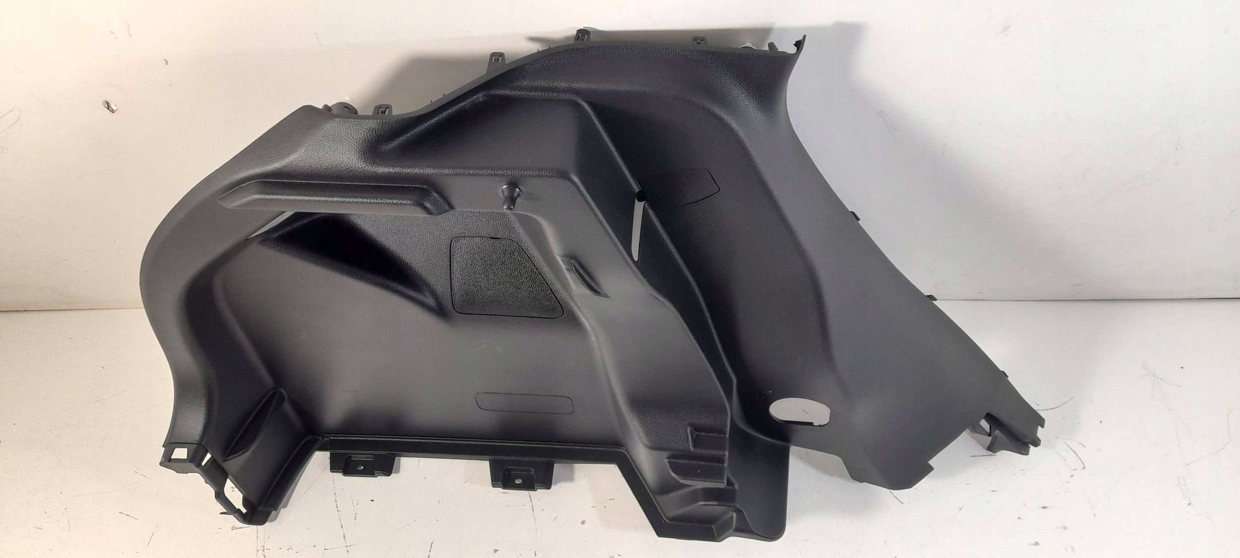 Toyota Yaris IV XP21 side left boot 64740K0050 (Y30)