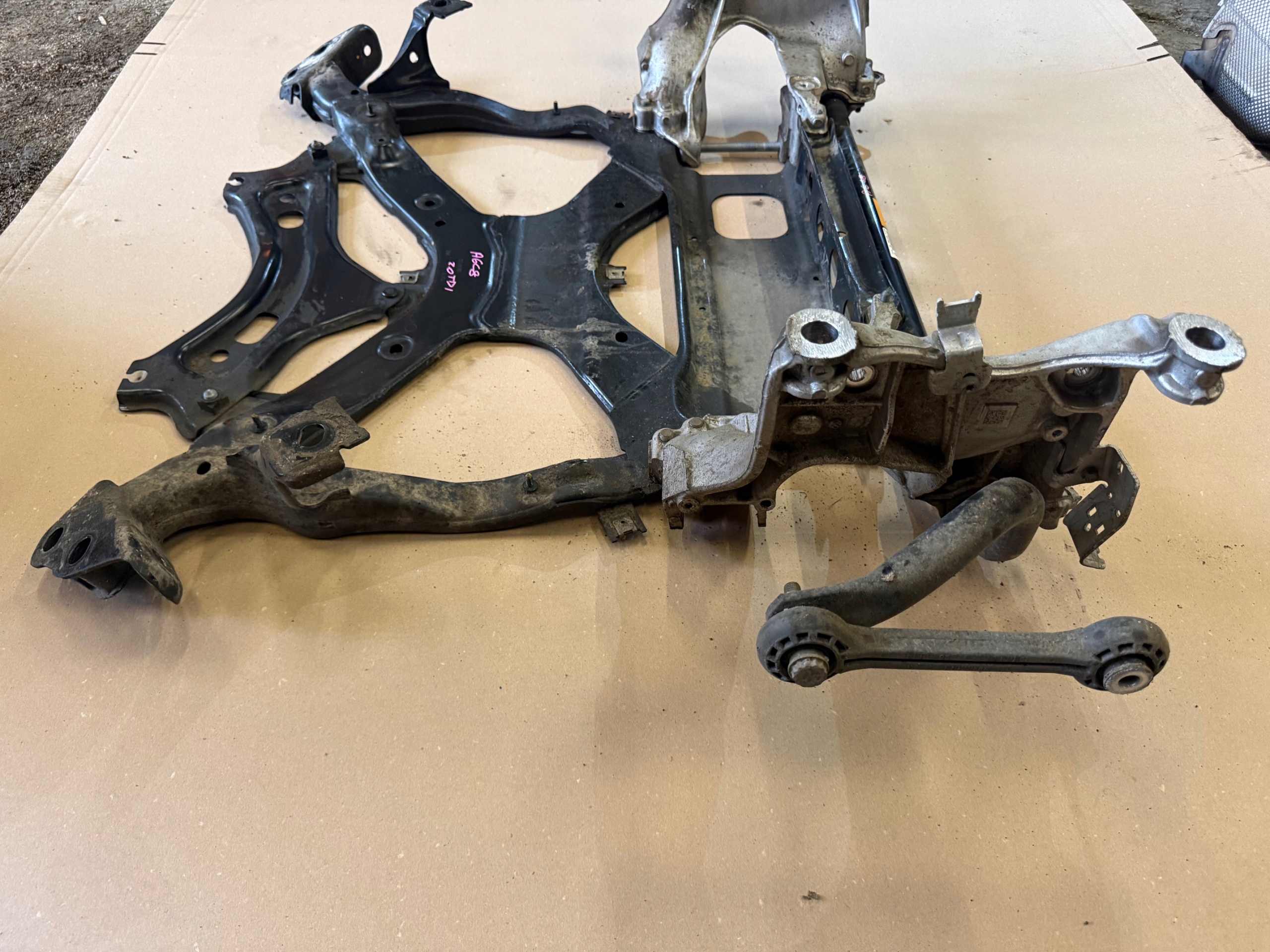 AUDI A6 C8 axle beam front subframe axle beam front 4K1399347 4K0411309E