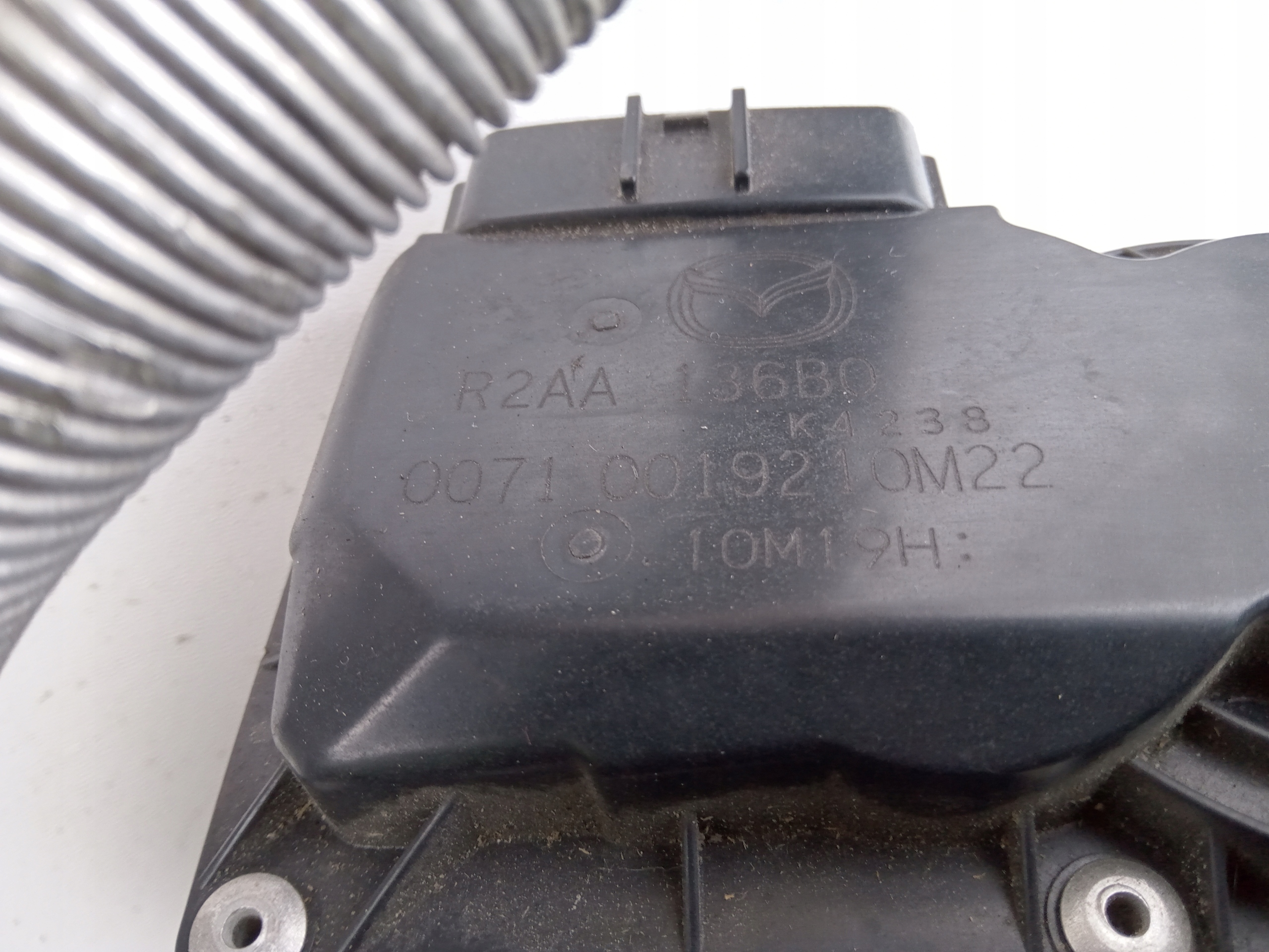 корпус mazda 2.2 d R2AA136B0