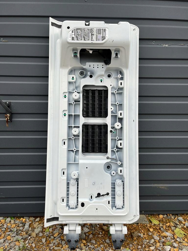 KLAPA TYLNA DRZWI BAGAŻNIKA MOPAR JEEP WRANGLER JL od-2018 Producent części Jeep OE