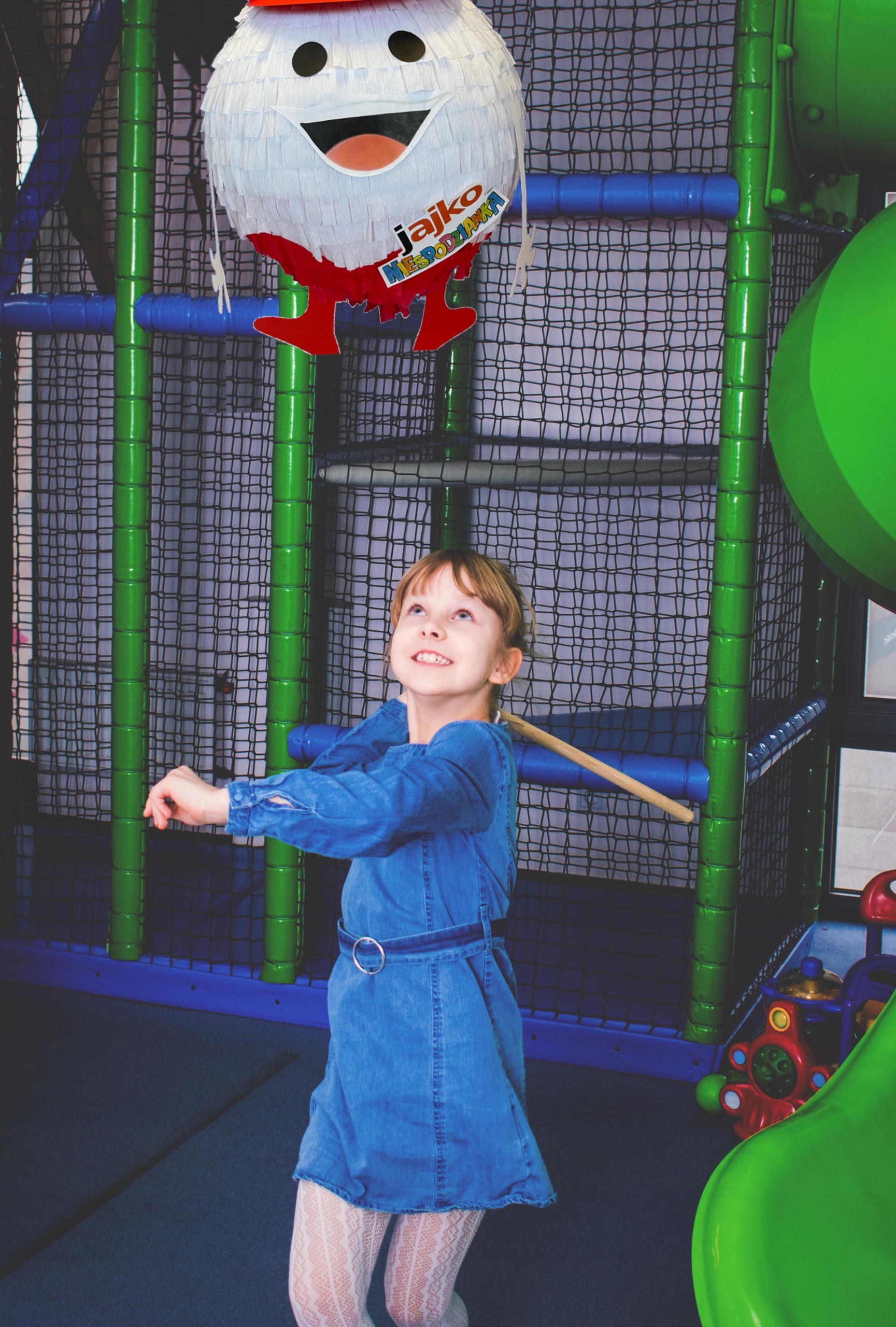 PINIATA jajko cukierek niespodzianka dodatki Wzór Cukierek