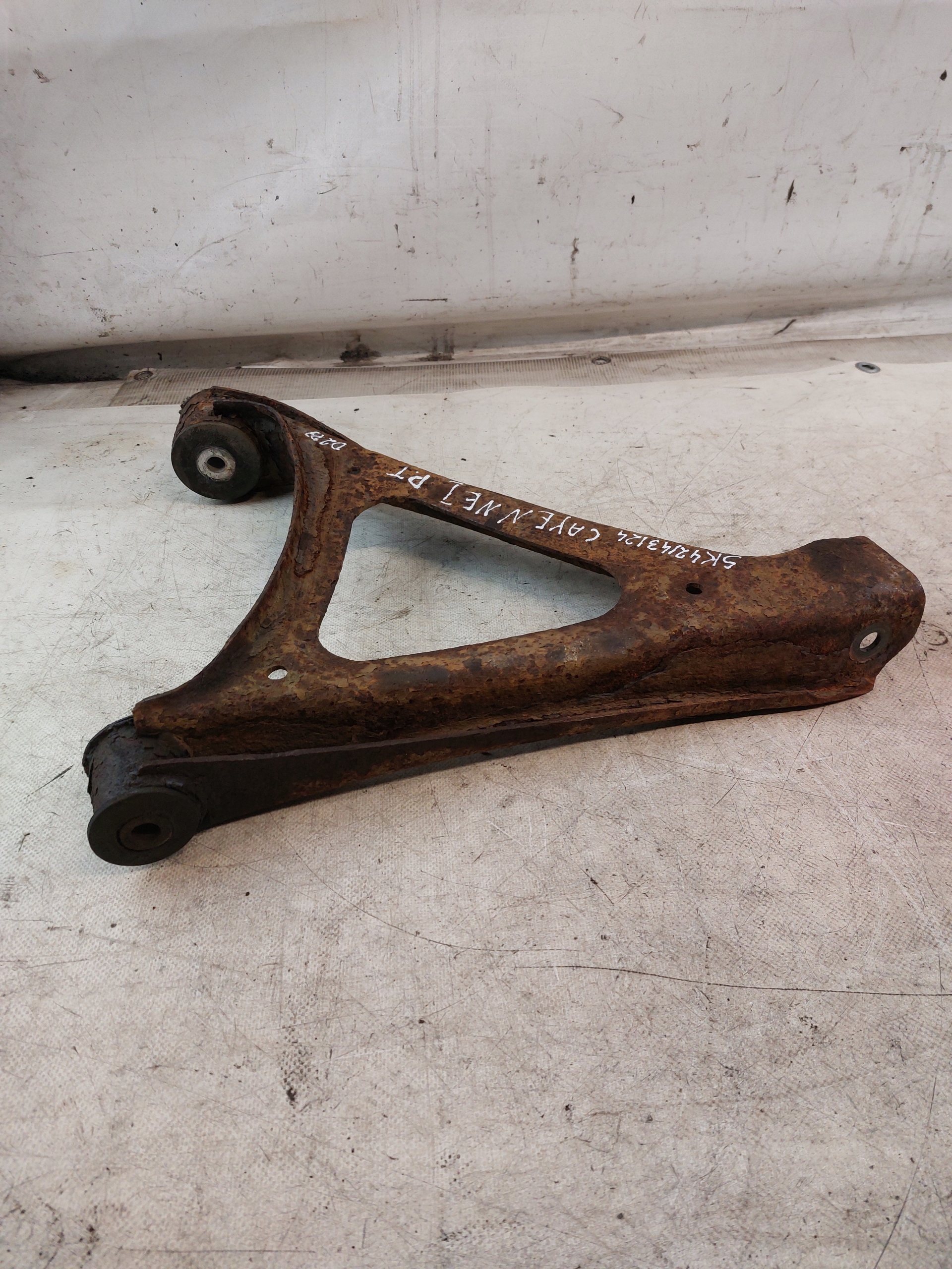 arm right rear PORSCHE CAYENNE and