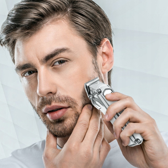 PROFESJONALNA MASZYNKA DO STRZYŻENIA WODODPORNA BEZPRZEWODOWA USB 11W1 Zasilanie akumulatorowe