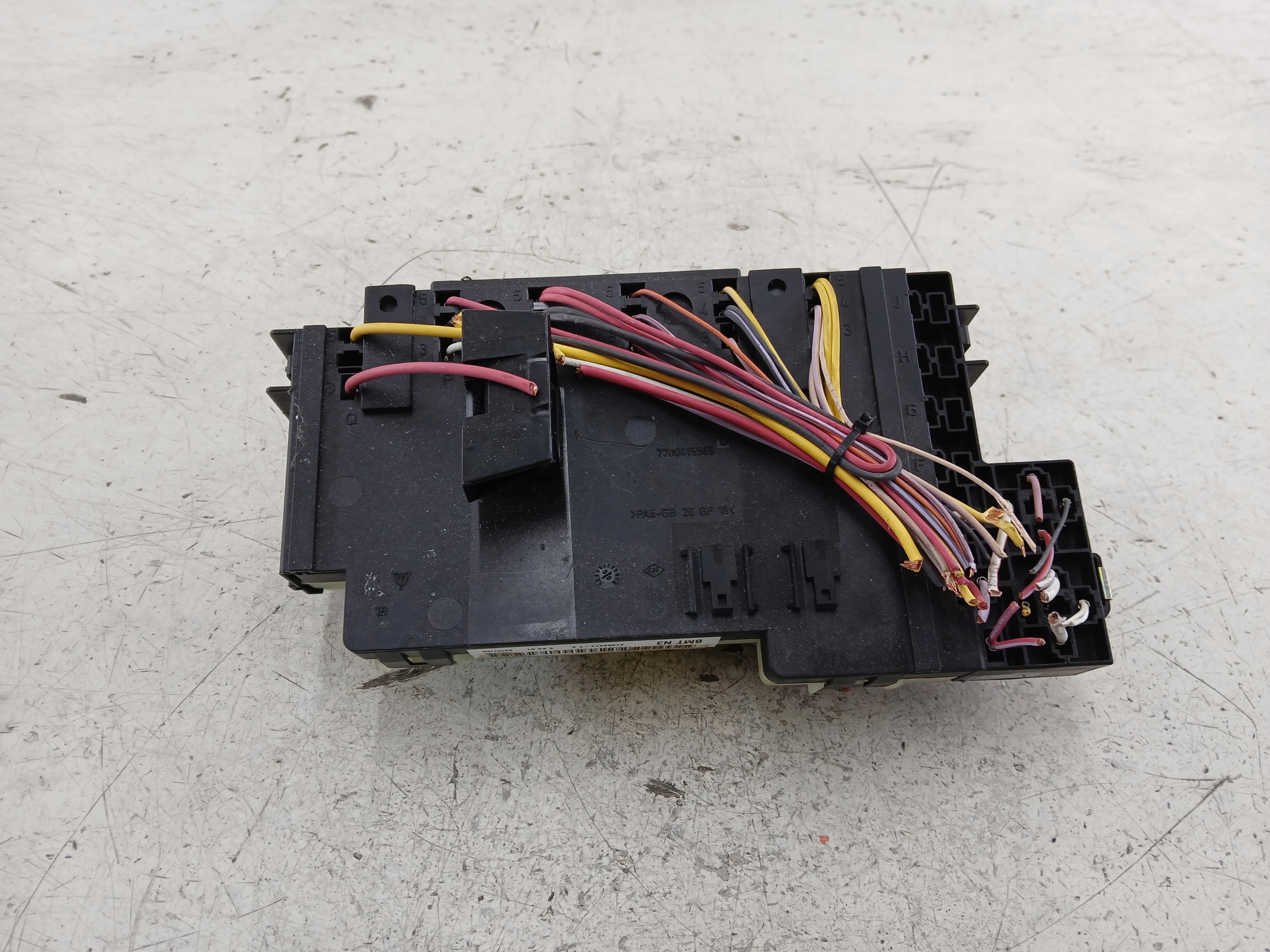RENAULT CLIO II Module fusibles BMT N3 8200031556