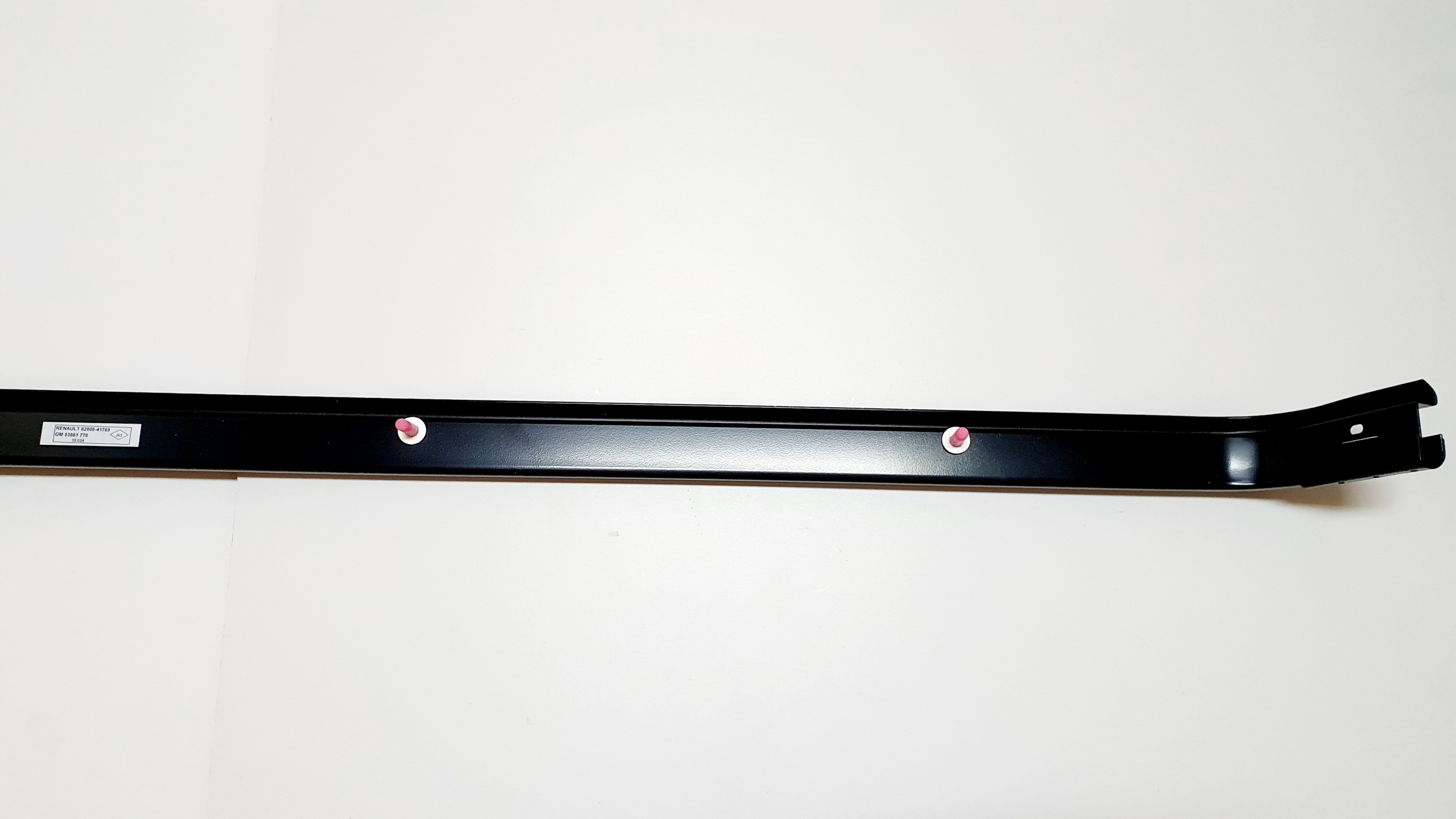 PROWADNICA DRZWI PRZESUWNYCH SRODKOWA TRAFIC 01 Part manufacturer Renault OE