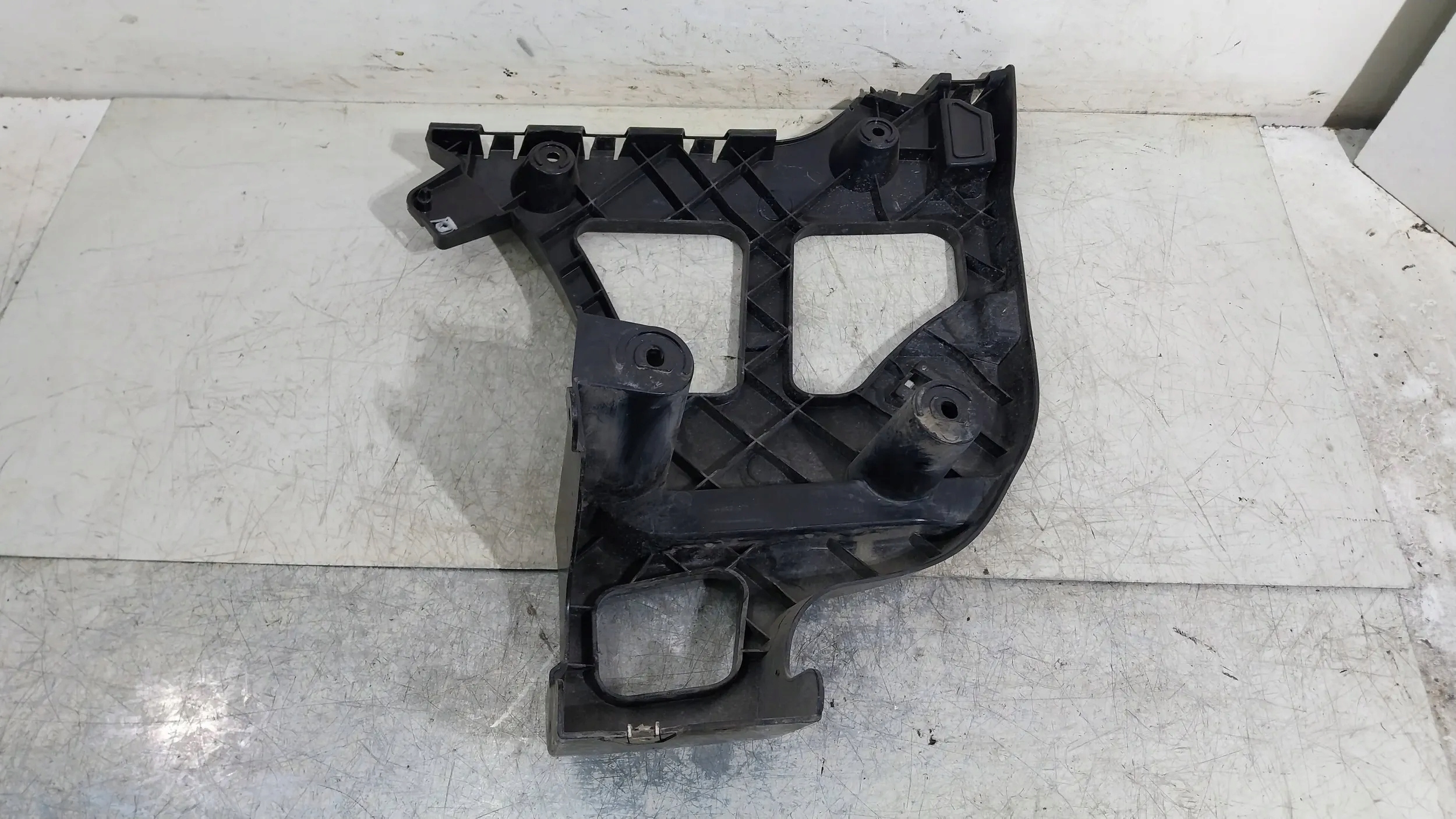 bumper bracket rear part right 7227758 BMW X5 E70
