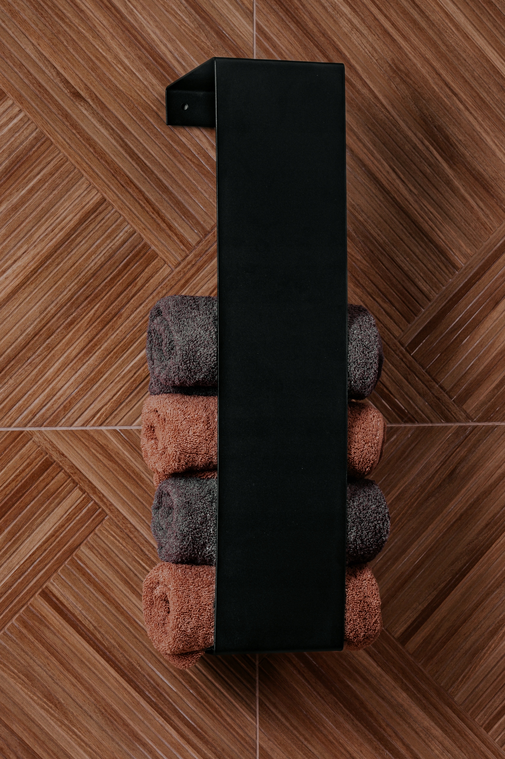 WIESZAK NA RĘCZNIKI ŚCIENNY BIAŁY LOFT Alessia Głębokość mebla 14 cm