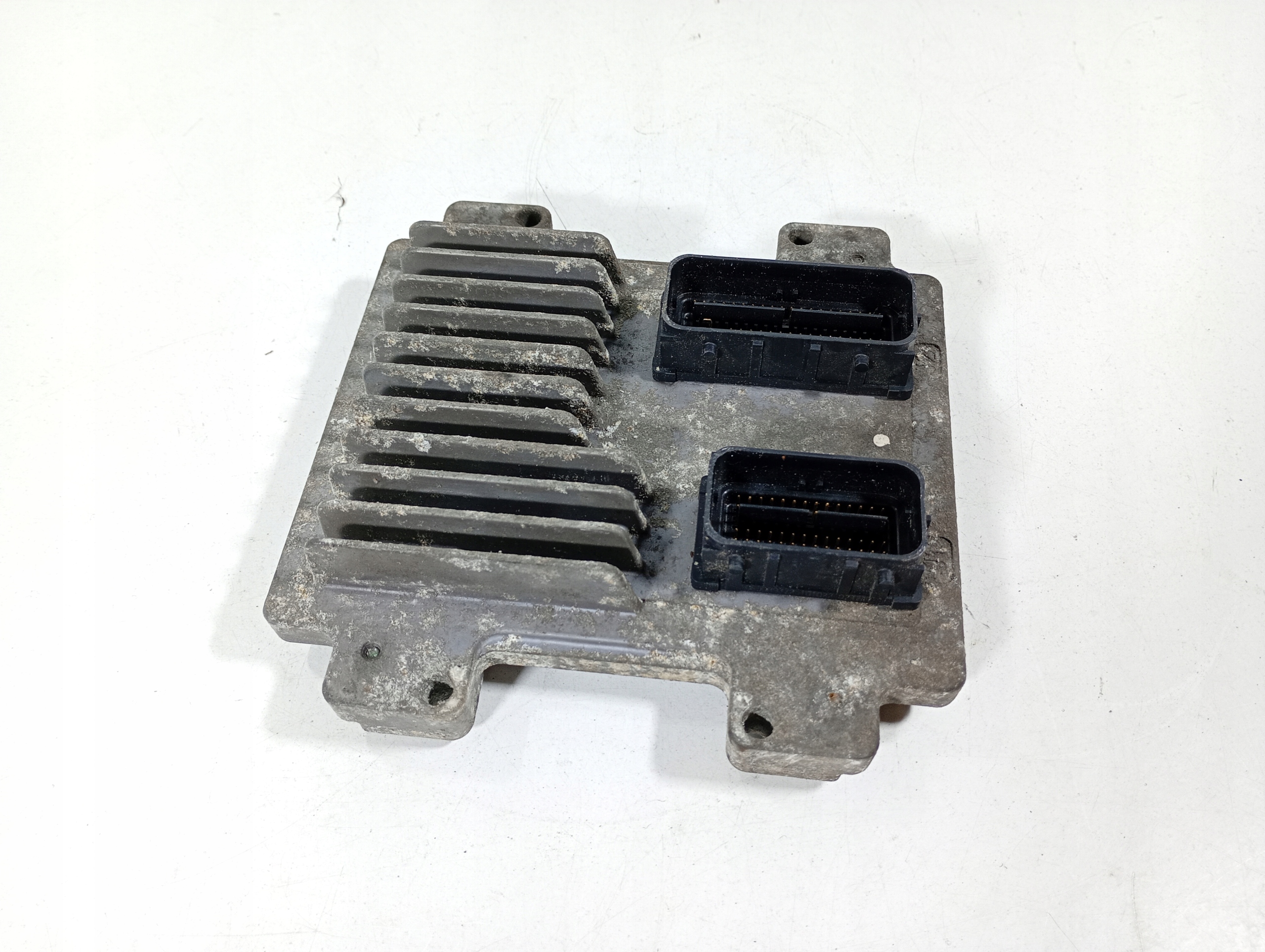 Opel Corsa D 06-11 computer control unit of the engine OE 12636386