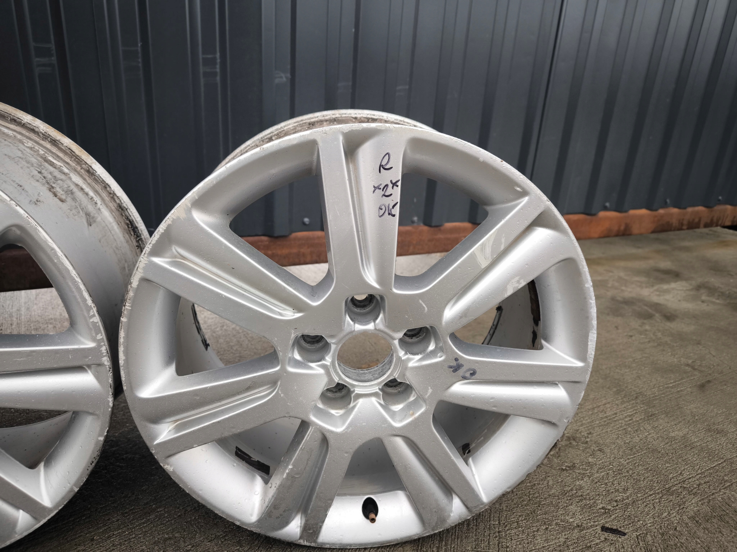 disc discs VW AUDI A4 A5 A6 7.5J R17 ET45 8K0601025B R*2* KOMPLET PROSTE