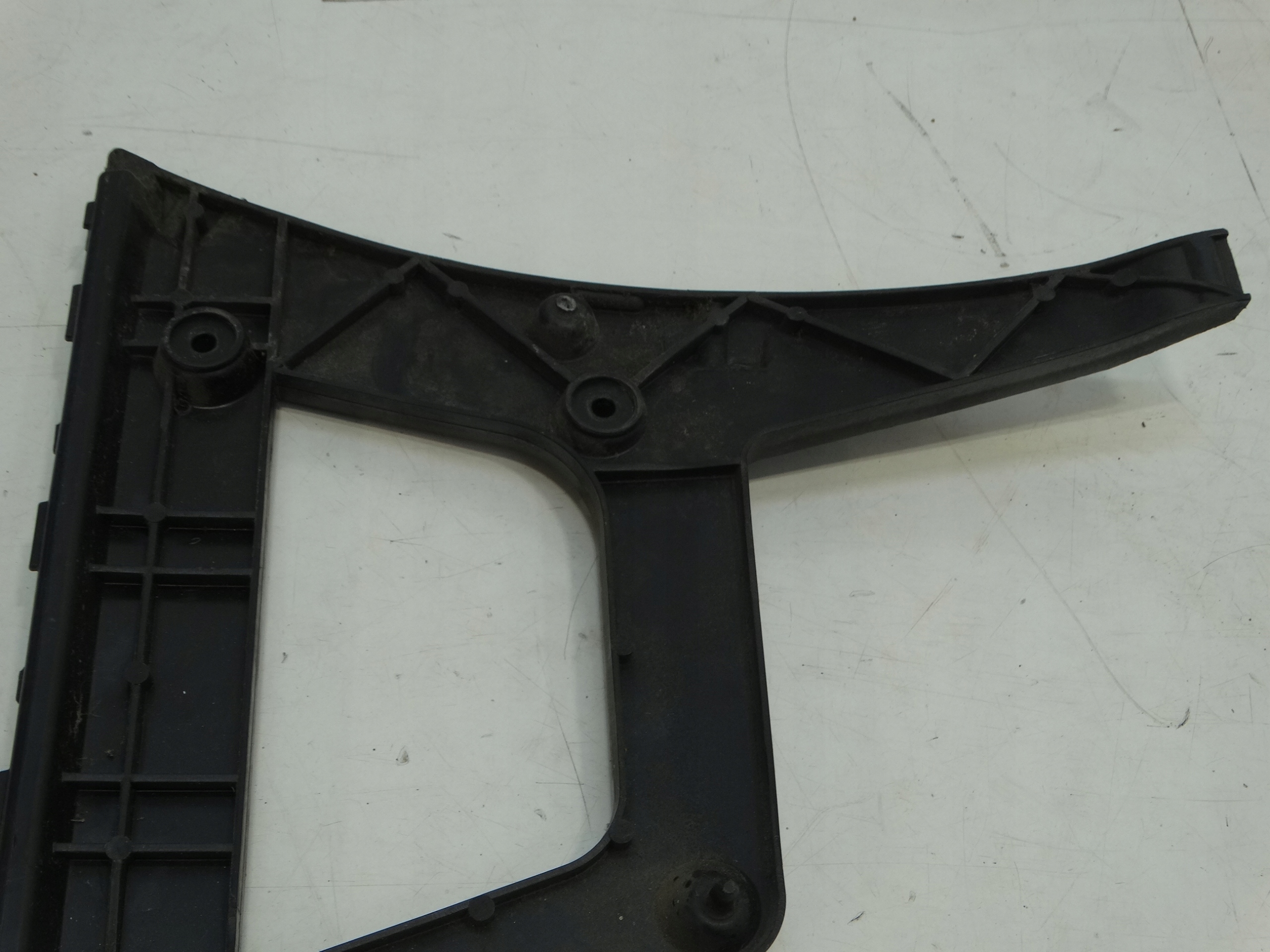 Support Support plaque Pare choc Gauche Arrière AUDI A4 B8 8K0807453B