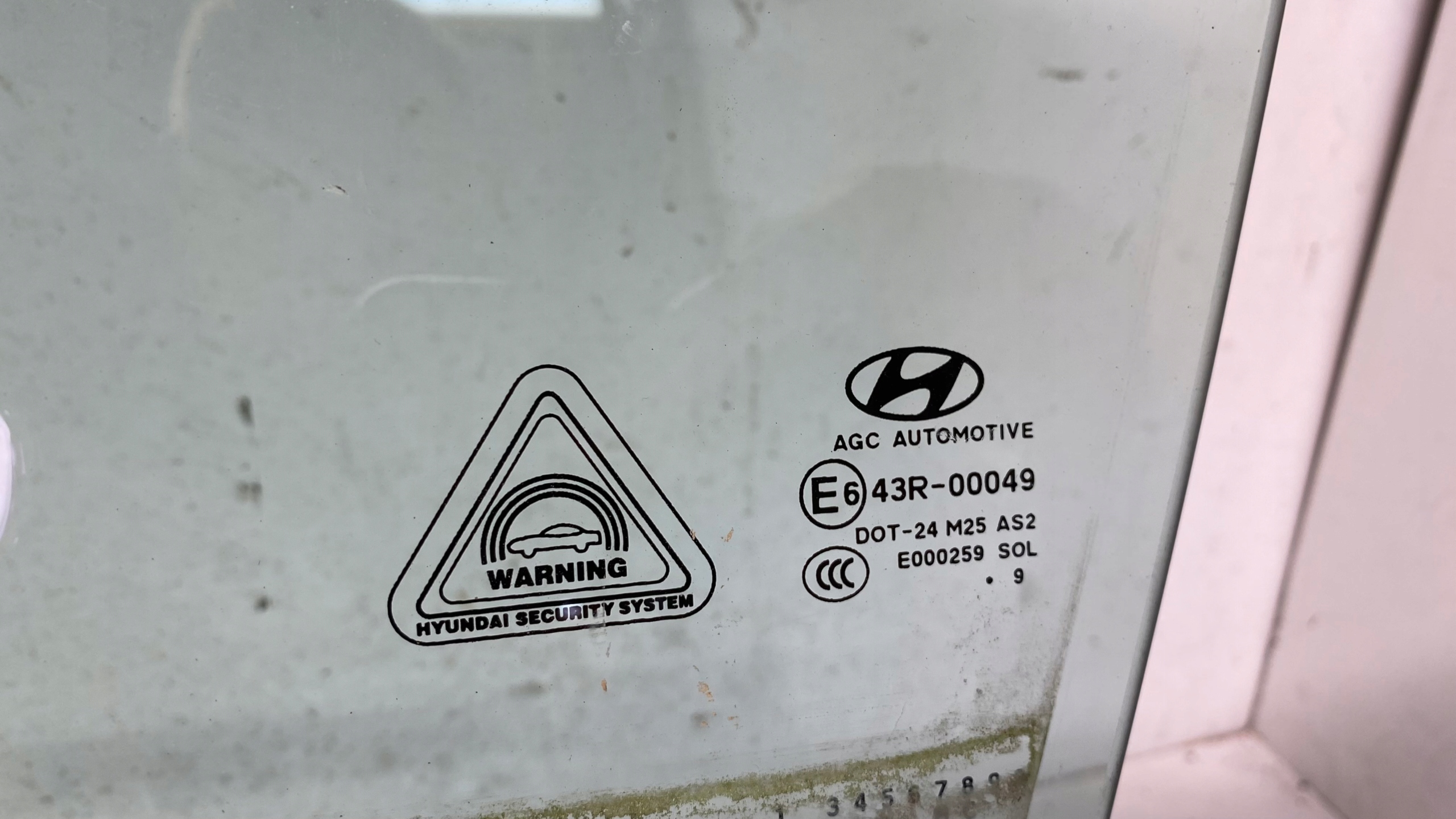 HYUNDAI TUCSON II window door left left front front 2019 15-20