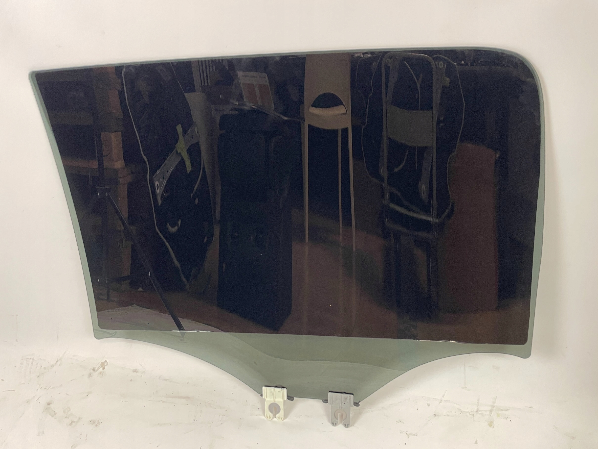 Ram 1500 V window rear side door right rear part 2019-24