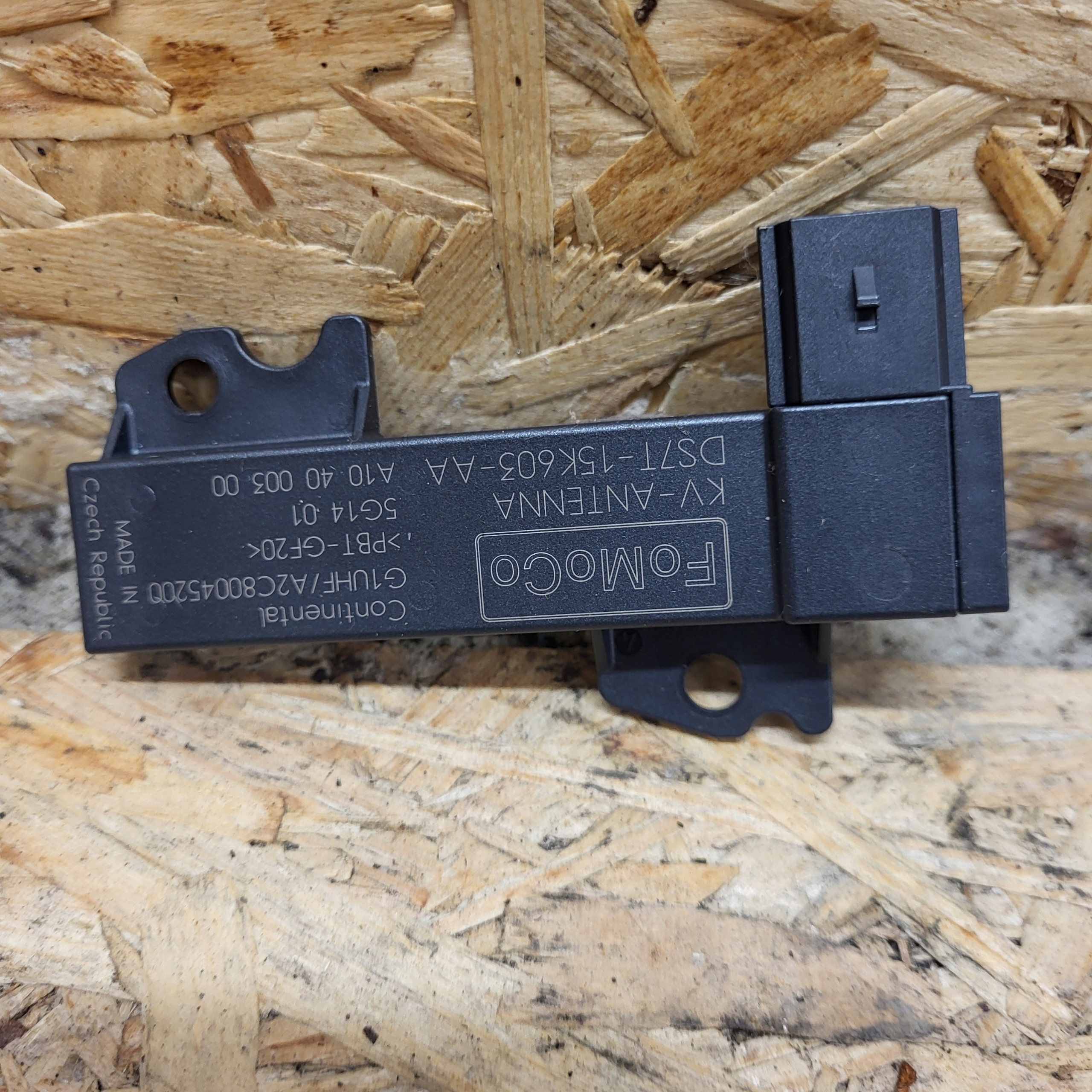FORD module amplifier ANTENY control unit ANTENY DS7T15K603AA