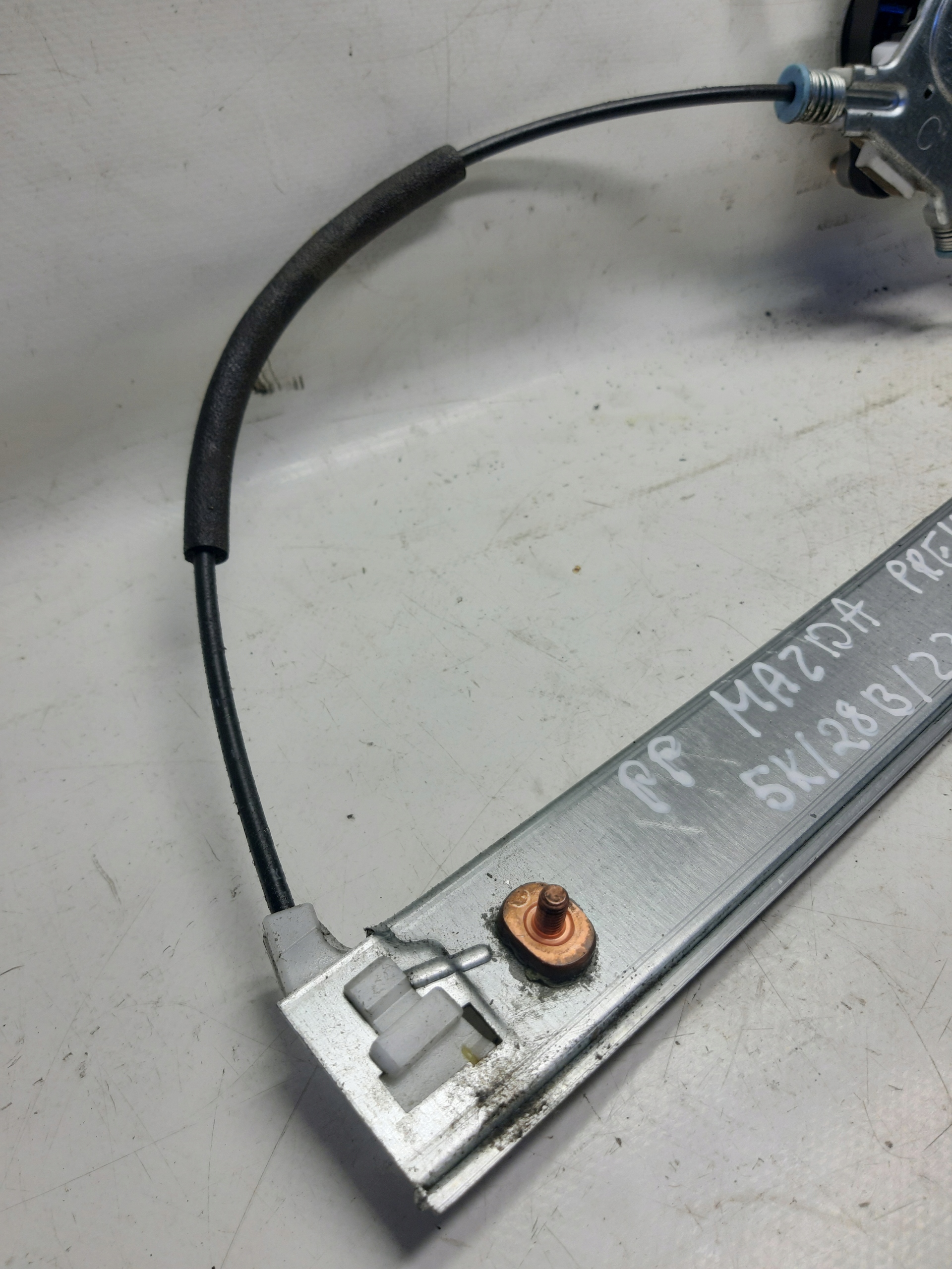 window regulator right front elek. Mazda Premacy and